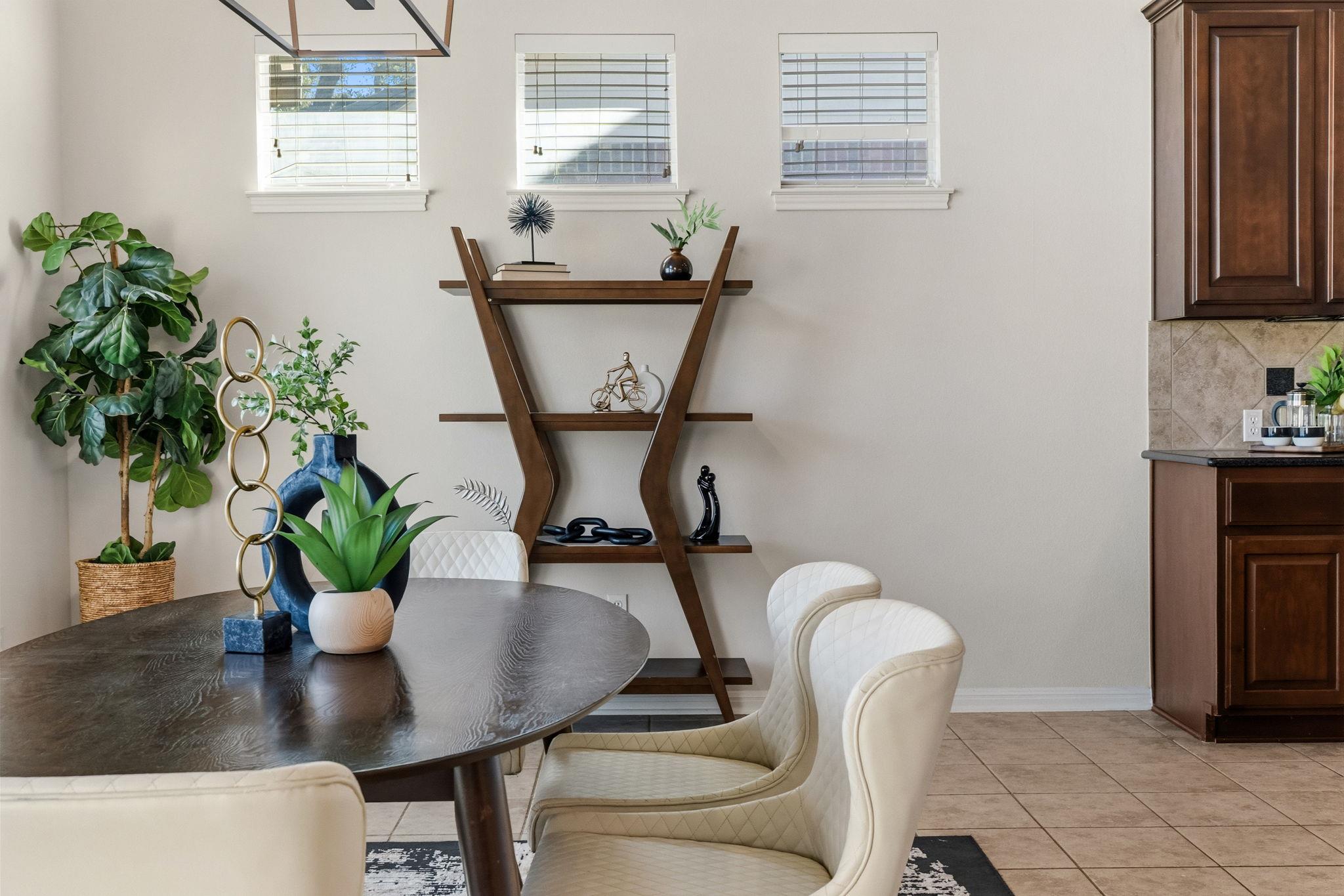 9613 INDINA HILLS Dr, Austin, TX 78717