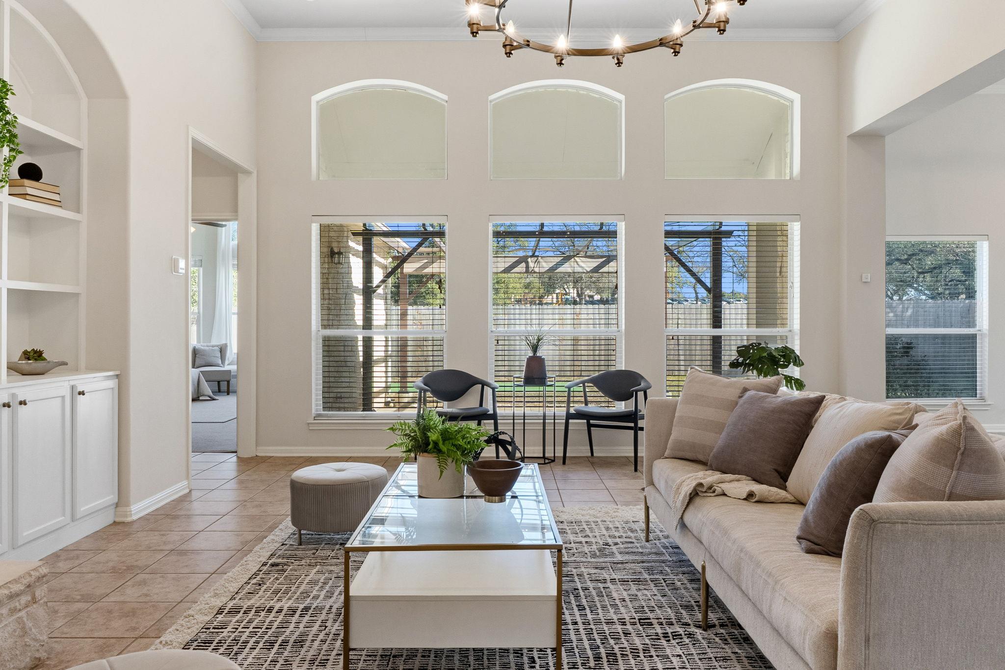 9613 INDINA HILLS Dr, Austin, TX 78717