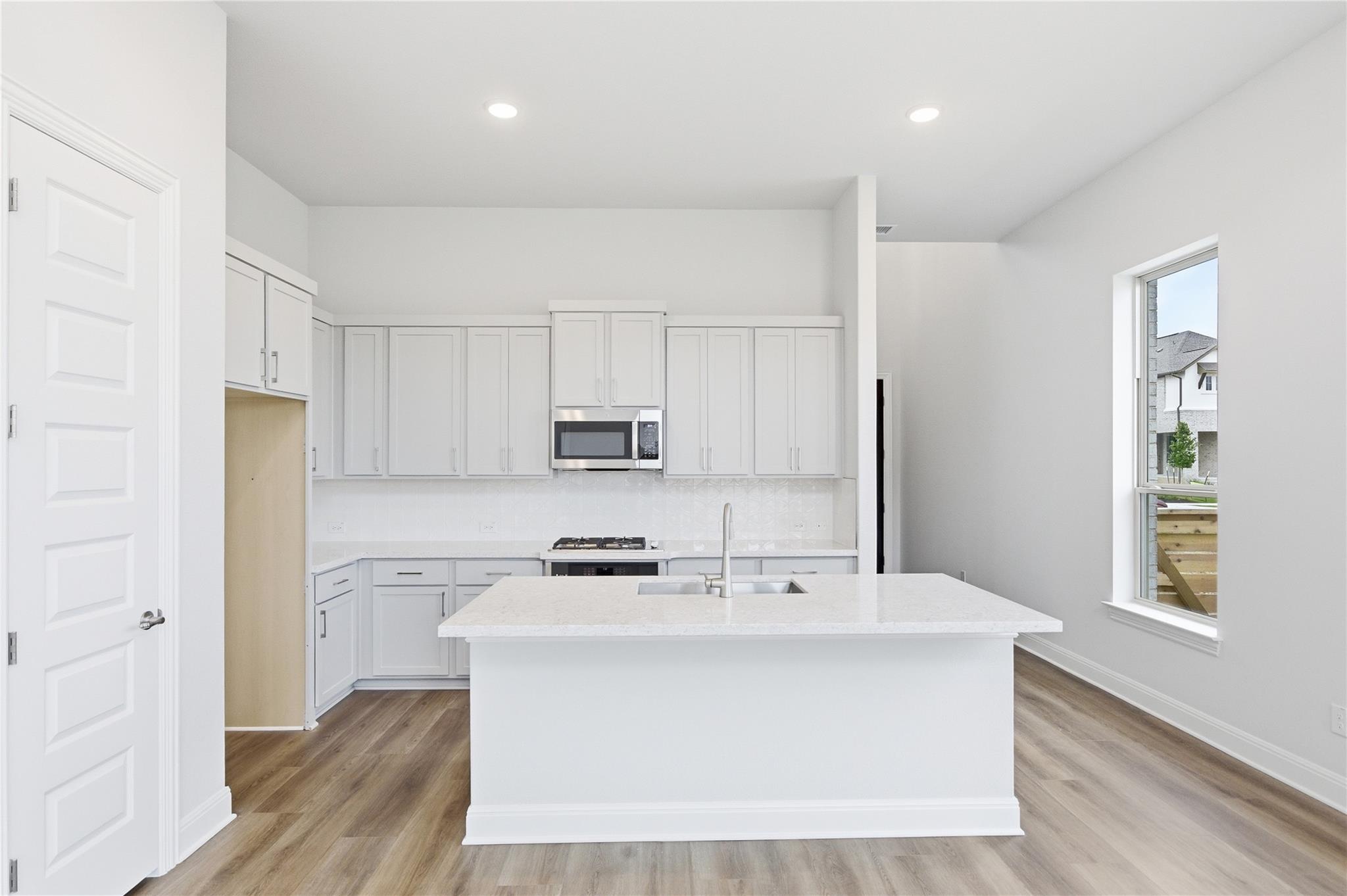 305 Brandywine Rd, Hutto, TX 78634