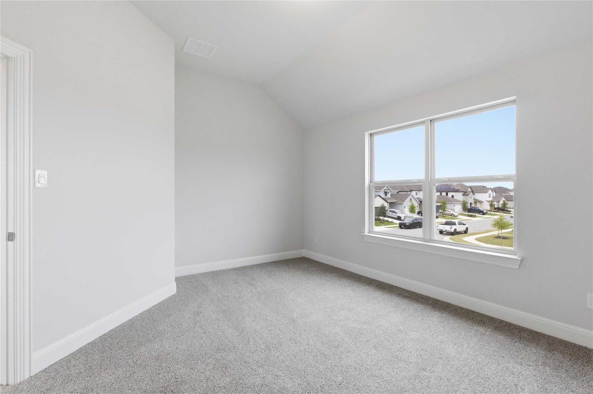 305 Brandywine Rd, Hutto, TX 78634