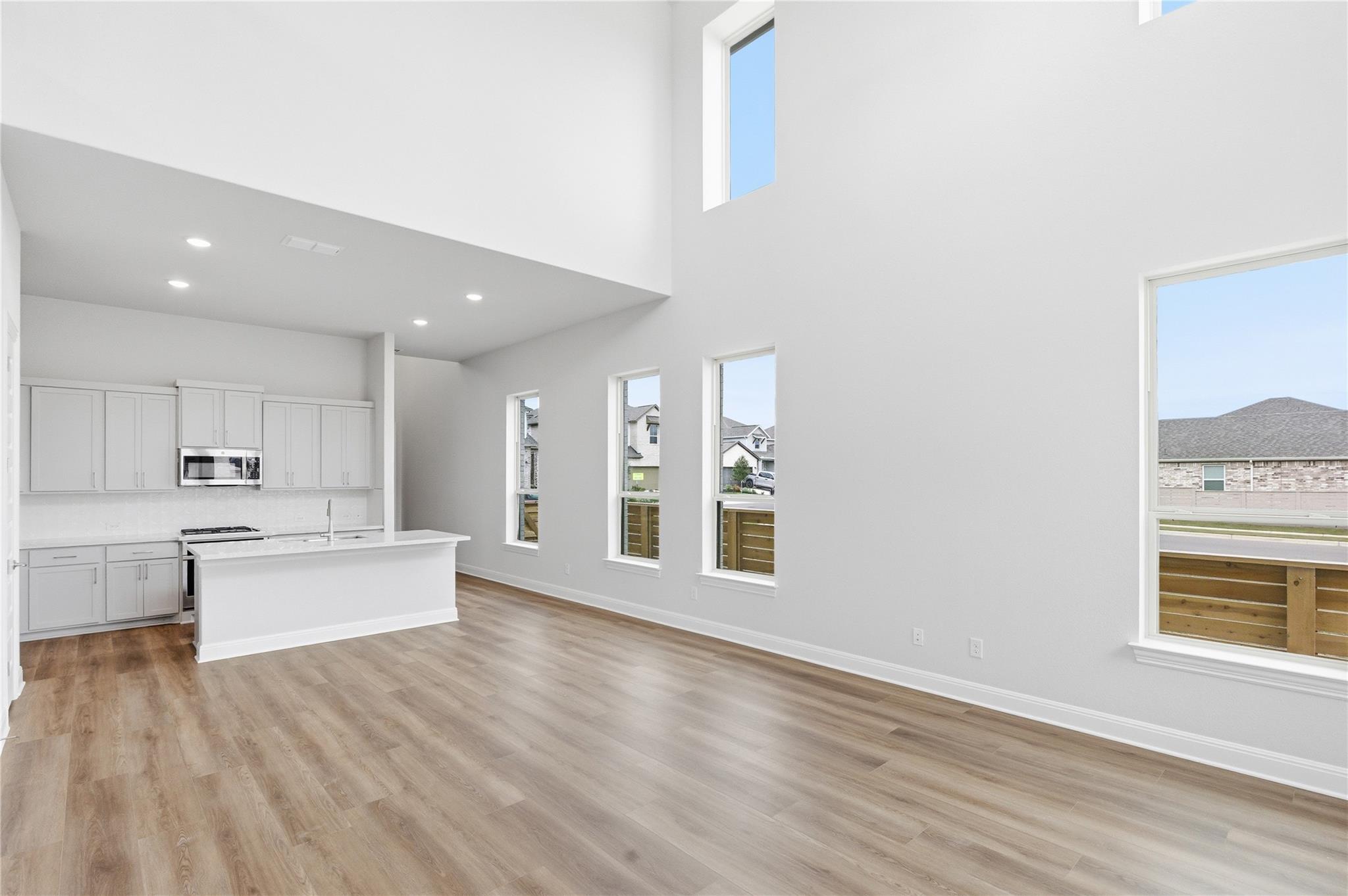 305 Brandywine Rd, Hutto, TX 78634