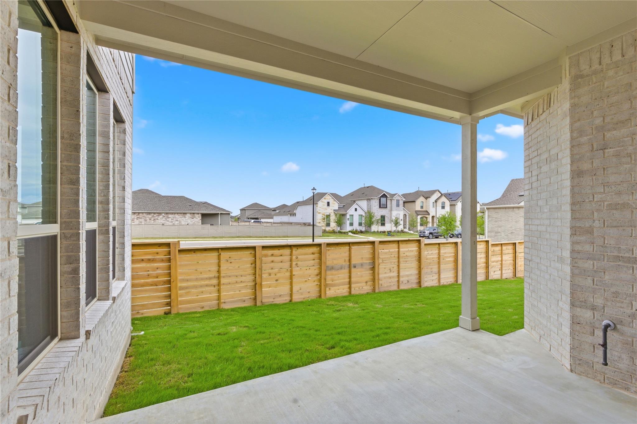 305 Brandywine Rd, Hutto, TX 78634
