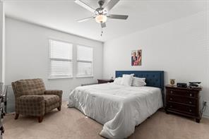 112 Doodle Ln, Hutto, TX 78634