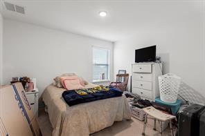 112 Doodle Ln, Hutto, TX 78634