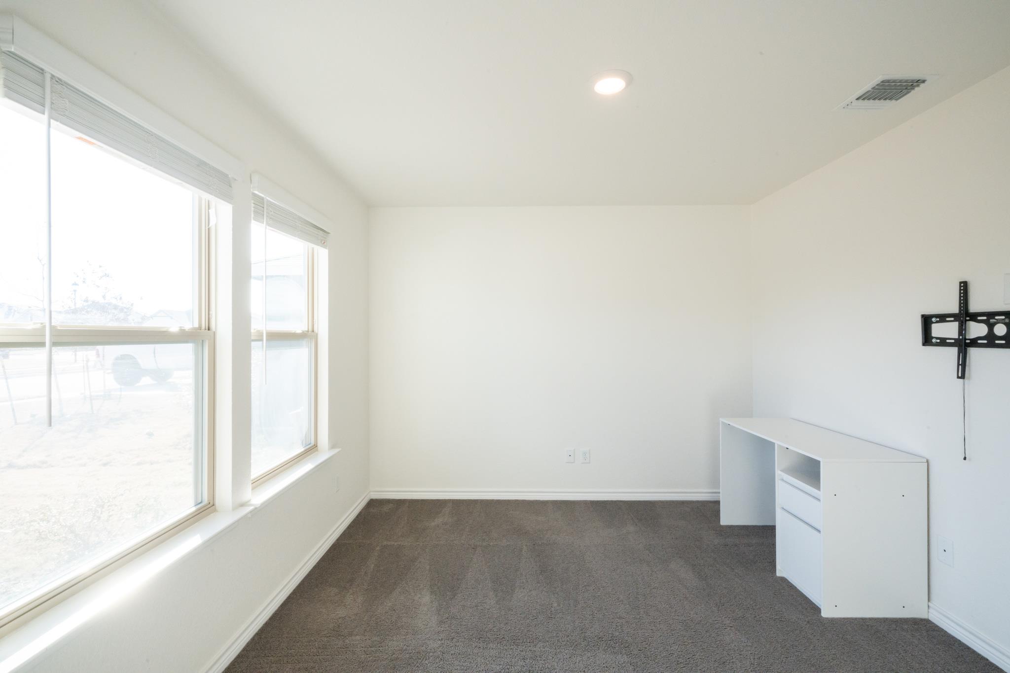 608 Double Vision Rd, Jarrell, TX 76537