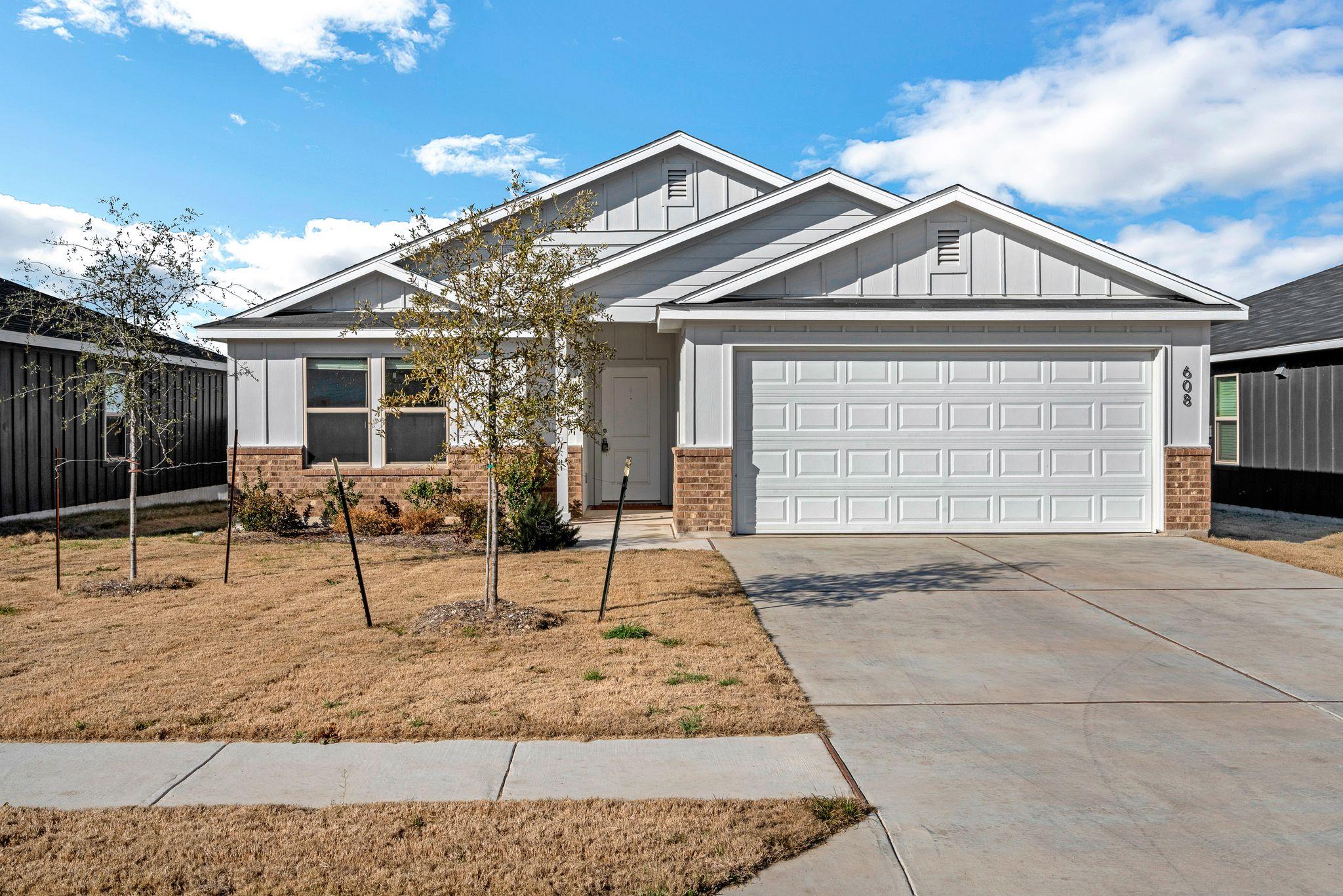 608 Double Vision Rd, Jarrell, TX 76537