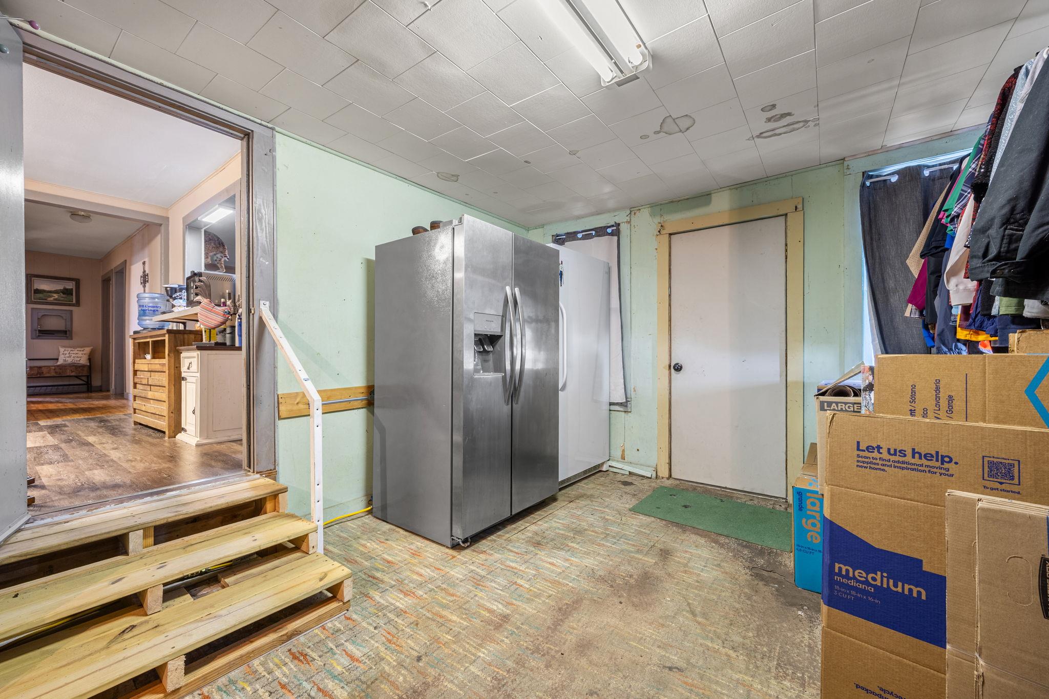 200 College Ave, Florence, TX 76527