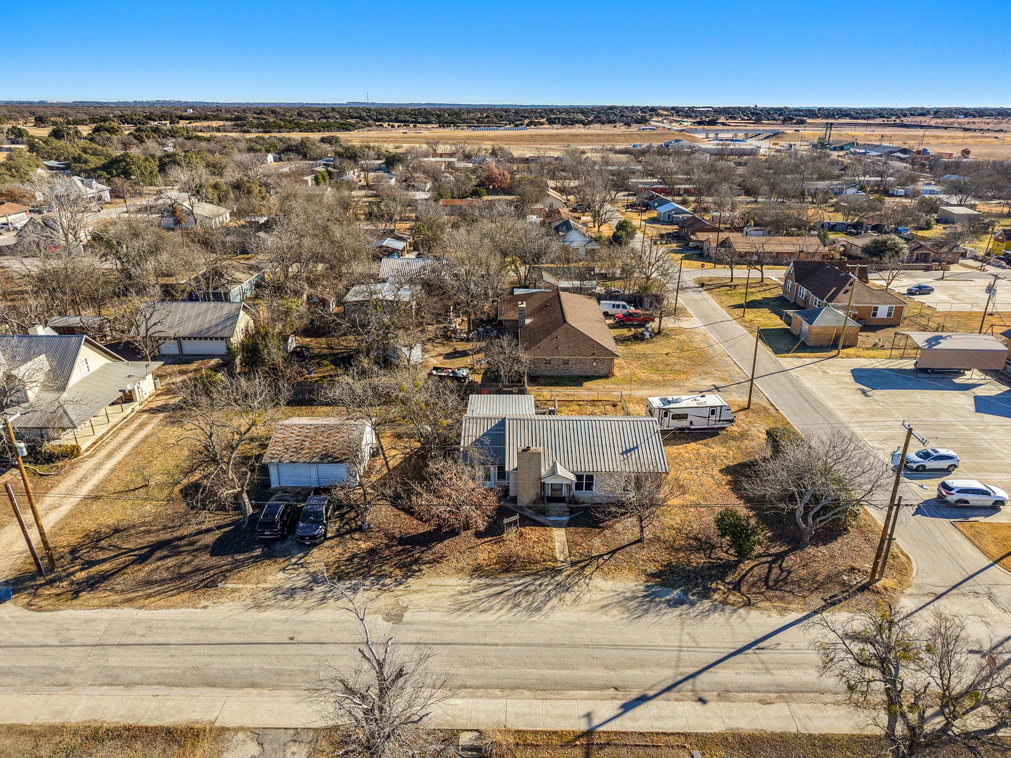 200 College Ave, Florence, TX 76527