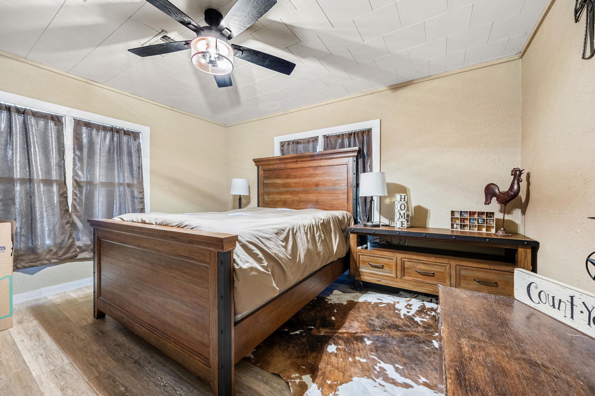 200 College Ave, Florence, TX 76527