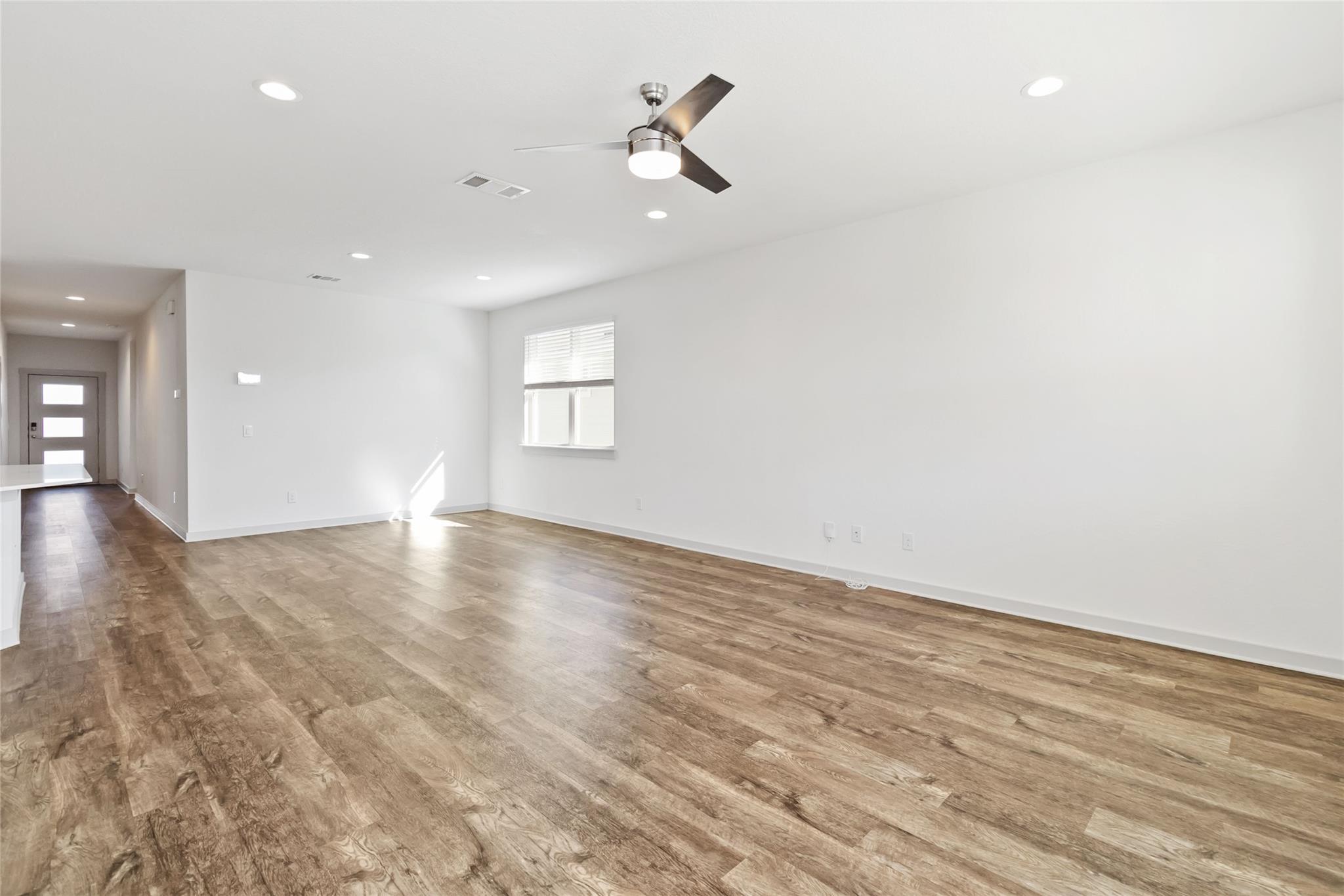 217 Deserti Rd, Leander, TX 78641