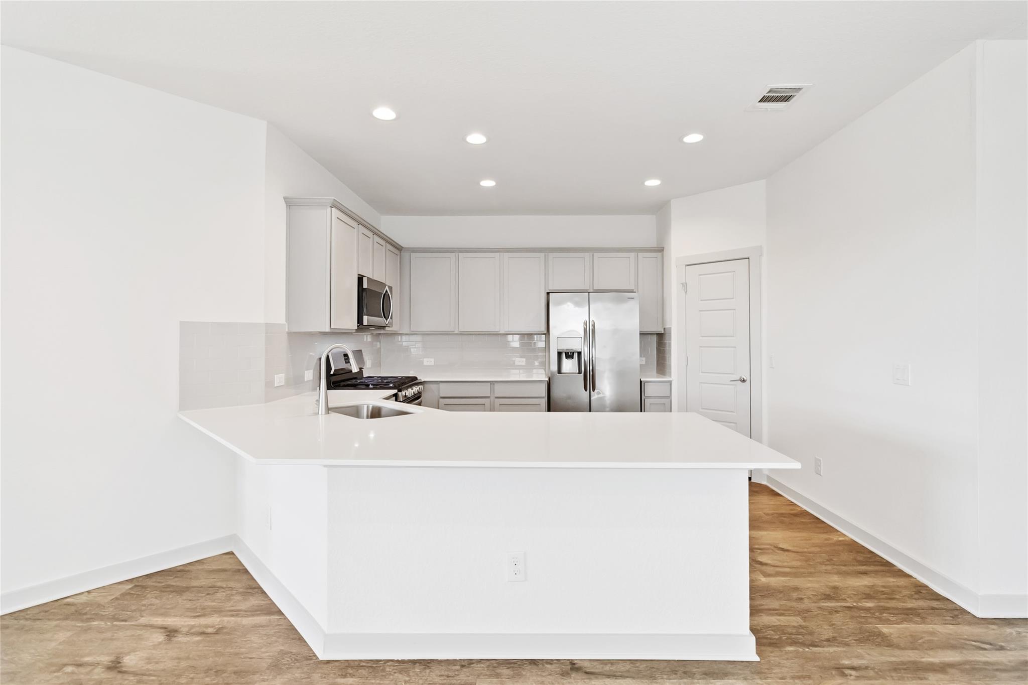 217 Deserti Rd, Leander, TX 78641