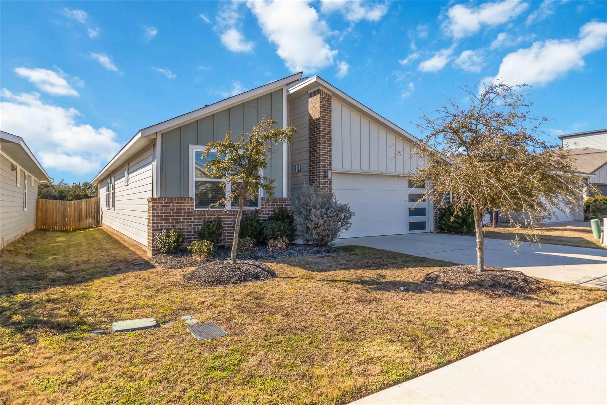 217 Deserti Rd, Leander, TX 78641