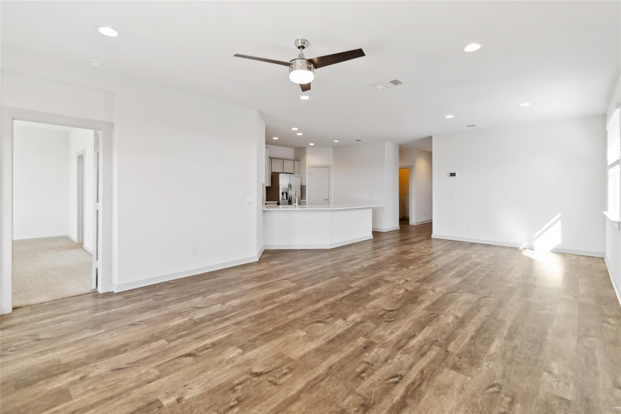 217 Deserti Rd, Leander, TX 78641