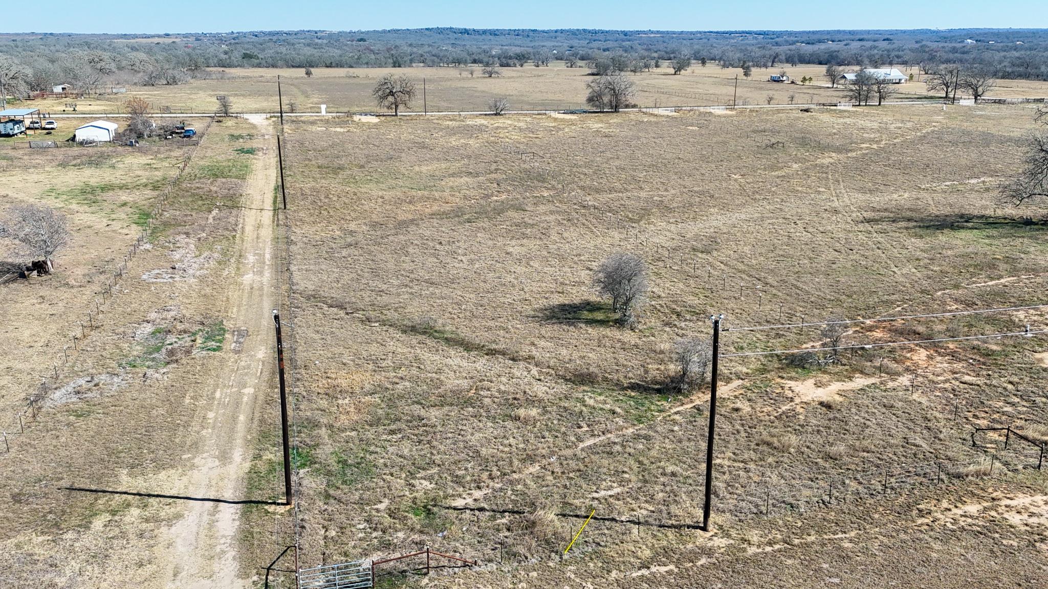 8150 Old Colony Line Rd, Dale, TX 78616