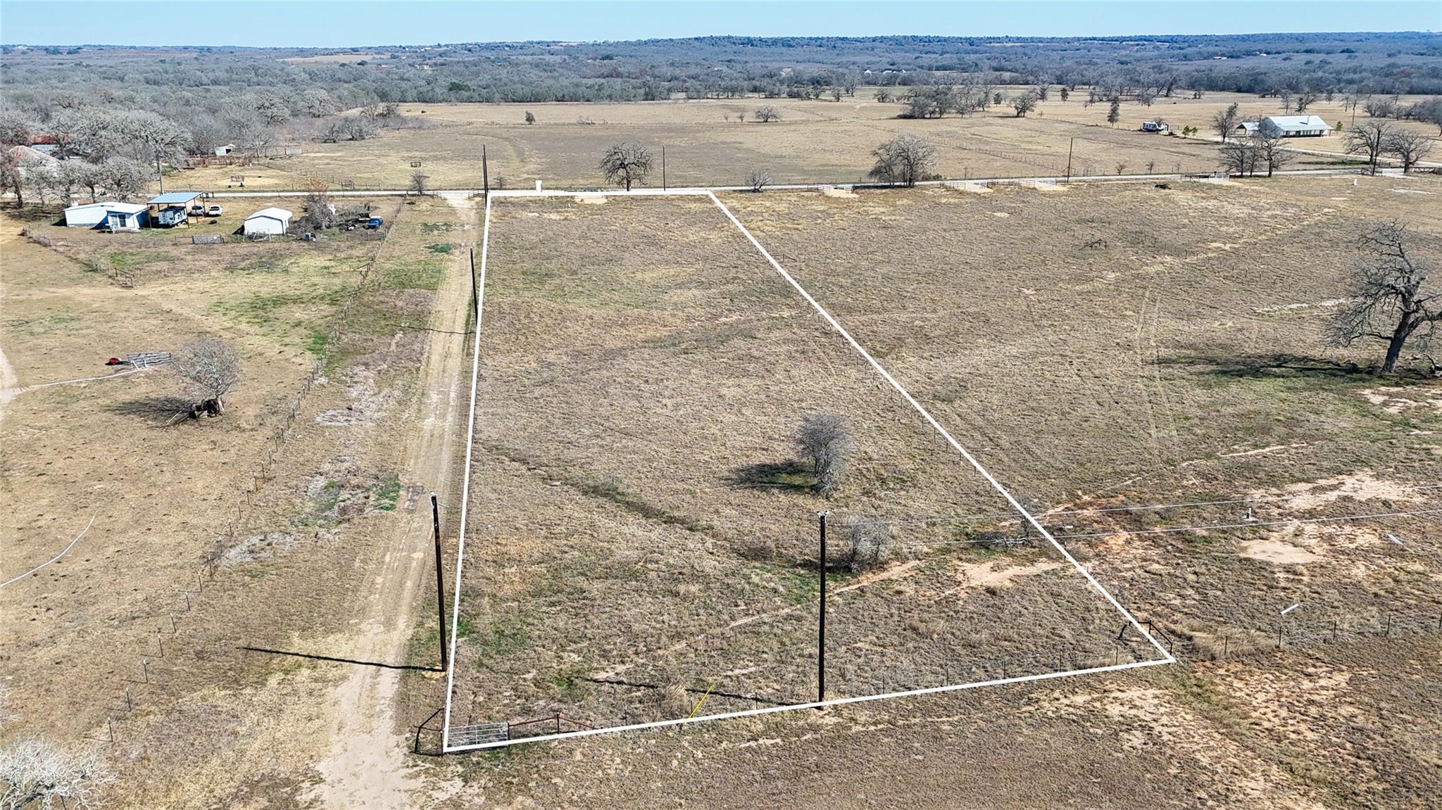 8150 Old Colony Line Rd, Dale, TX 78616