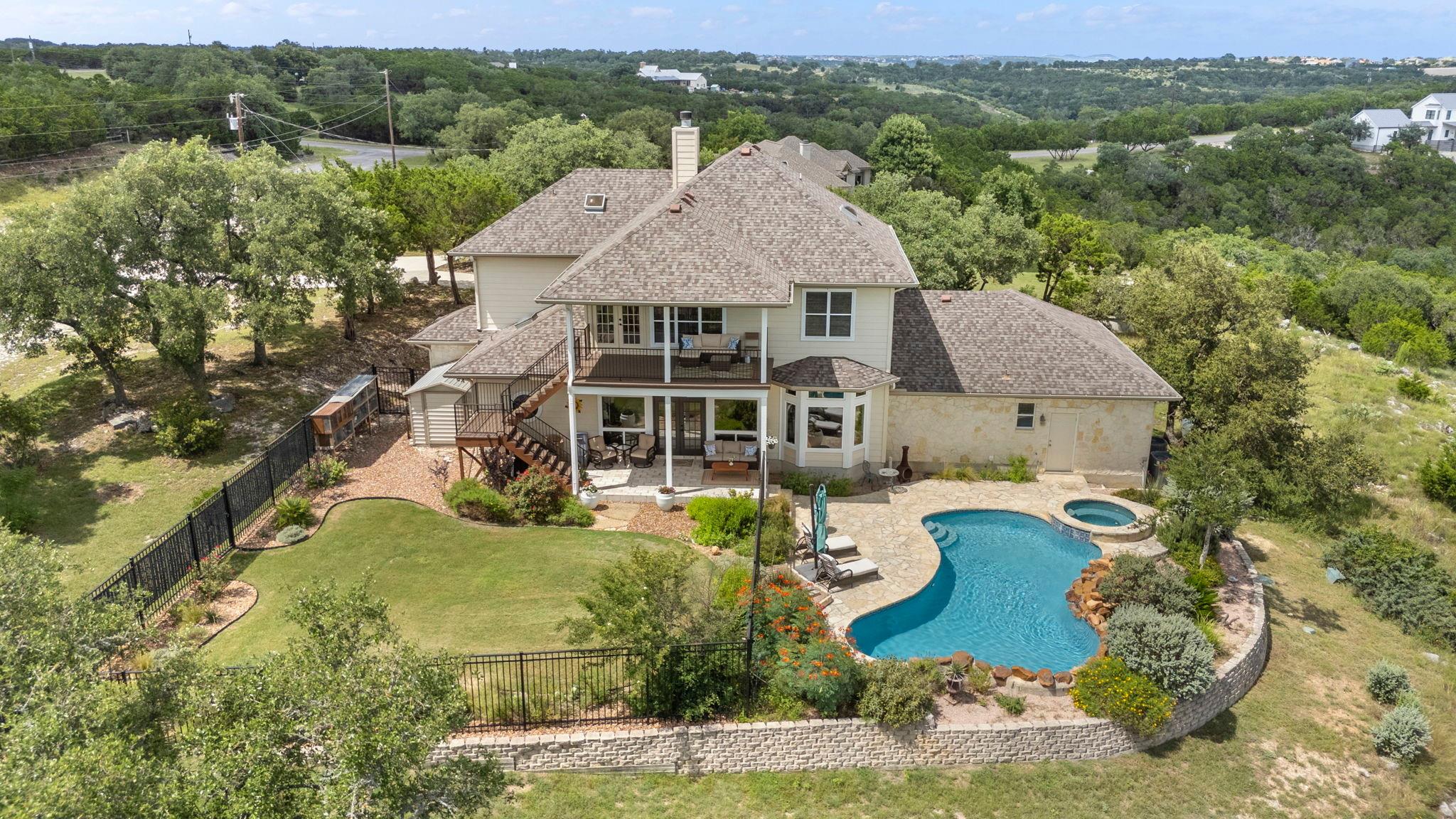 103 High Sierra Dr, Boerne, TX 78006