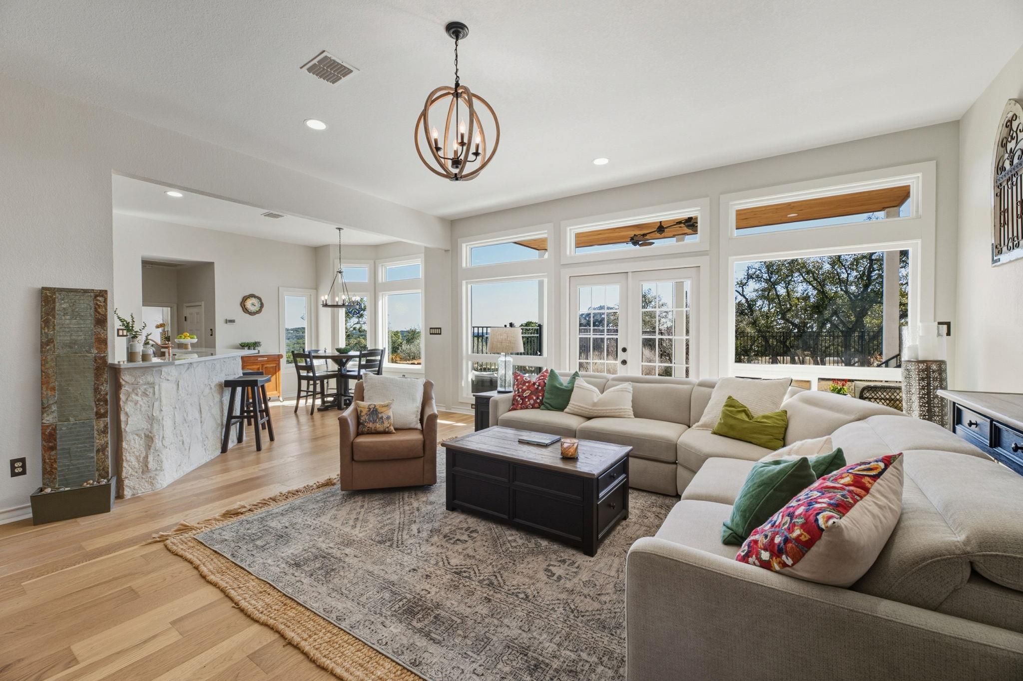 103 High Sierra Dr, Boerne, TX 78006