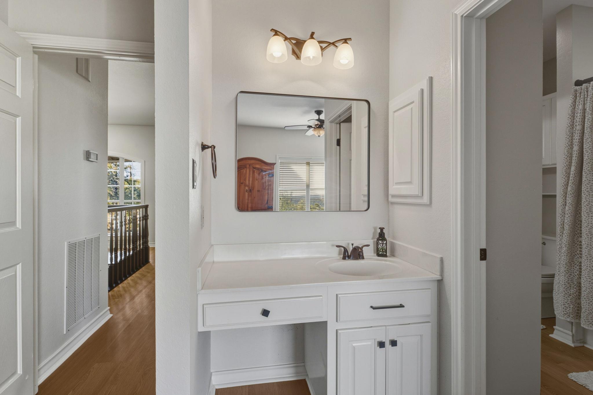 103 High Sierra Dr, Boerne, TX 78006