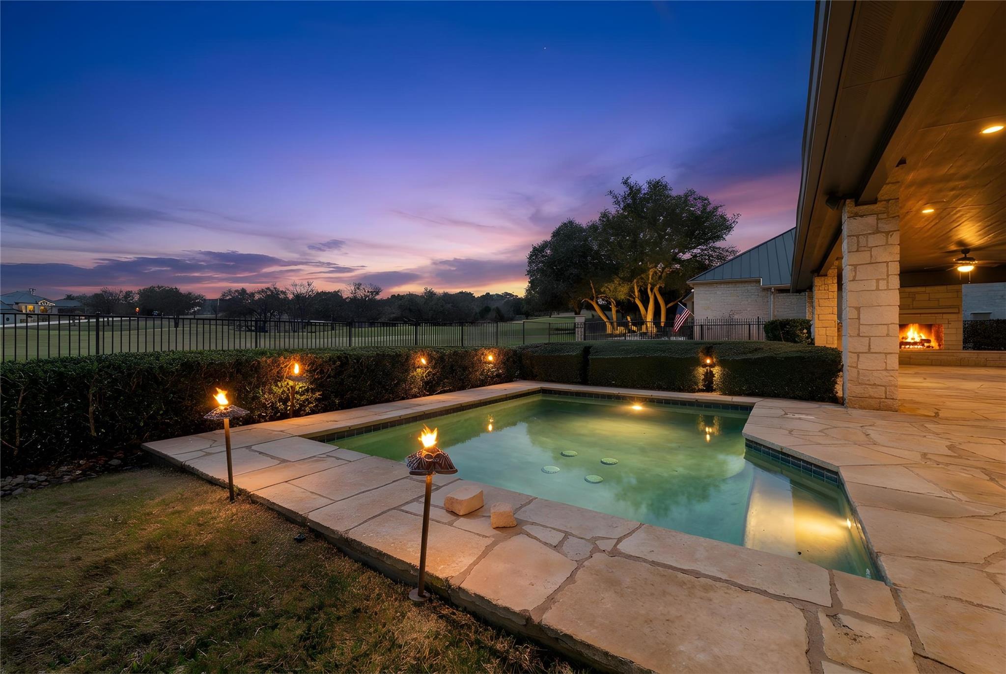 102 Voca, Horseshoe Bay, TX 78657