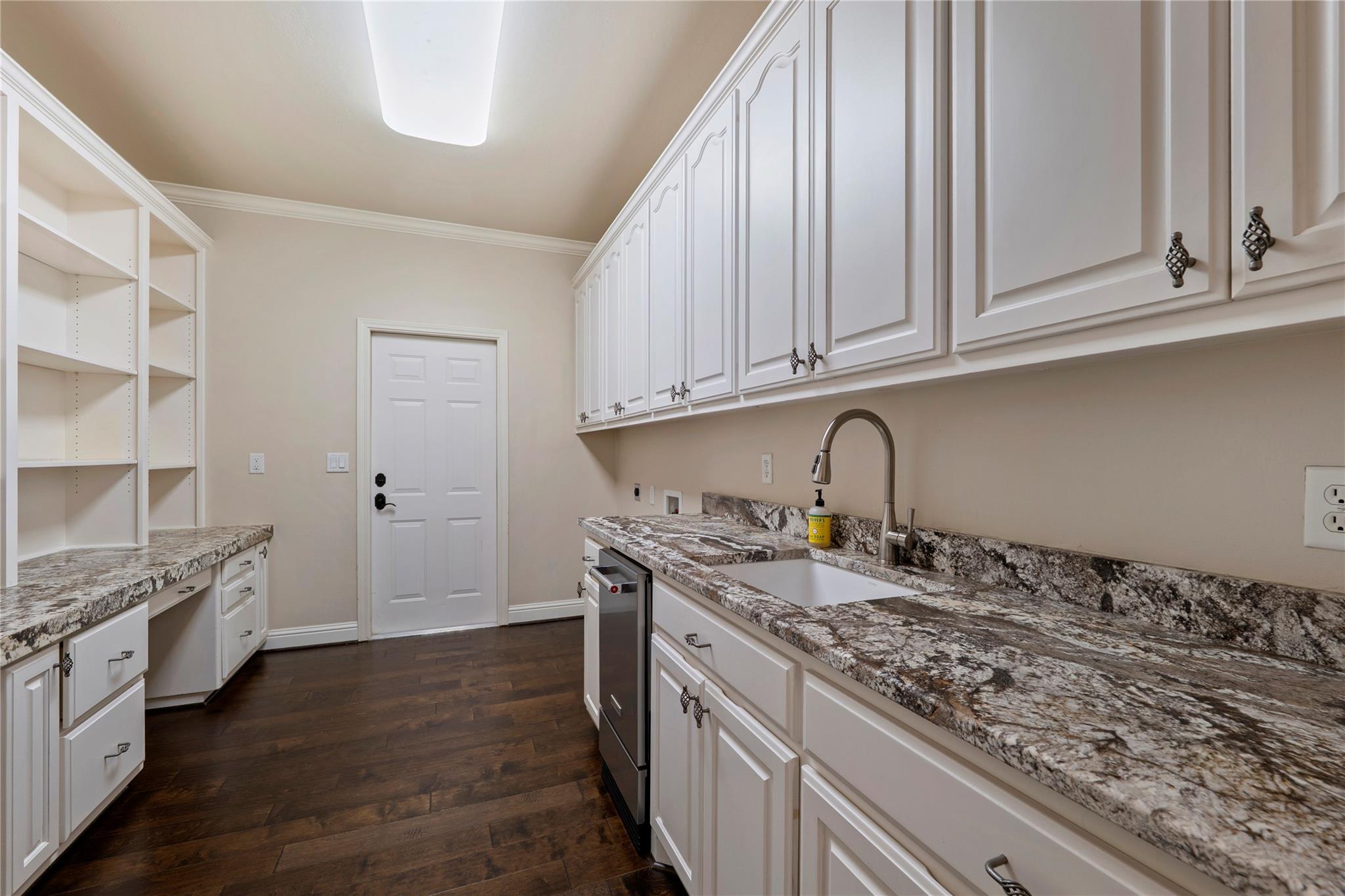 102 Voca, Horseshoe Bay, TX 78657