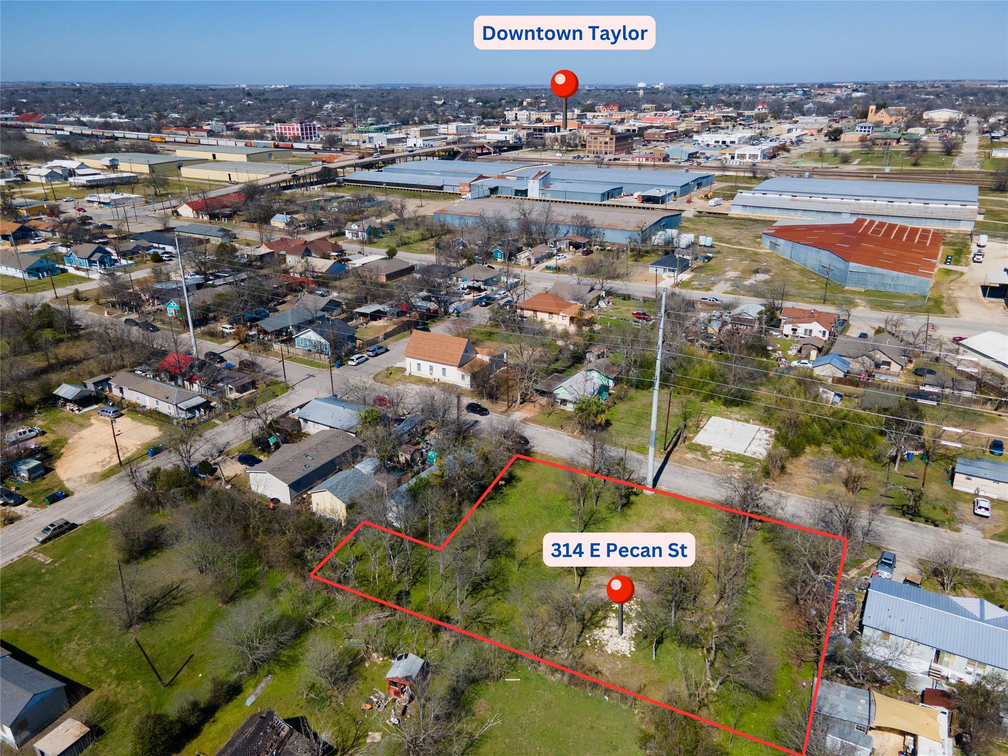 314 E Pecan St, Taylor, TX 76574