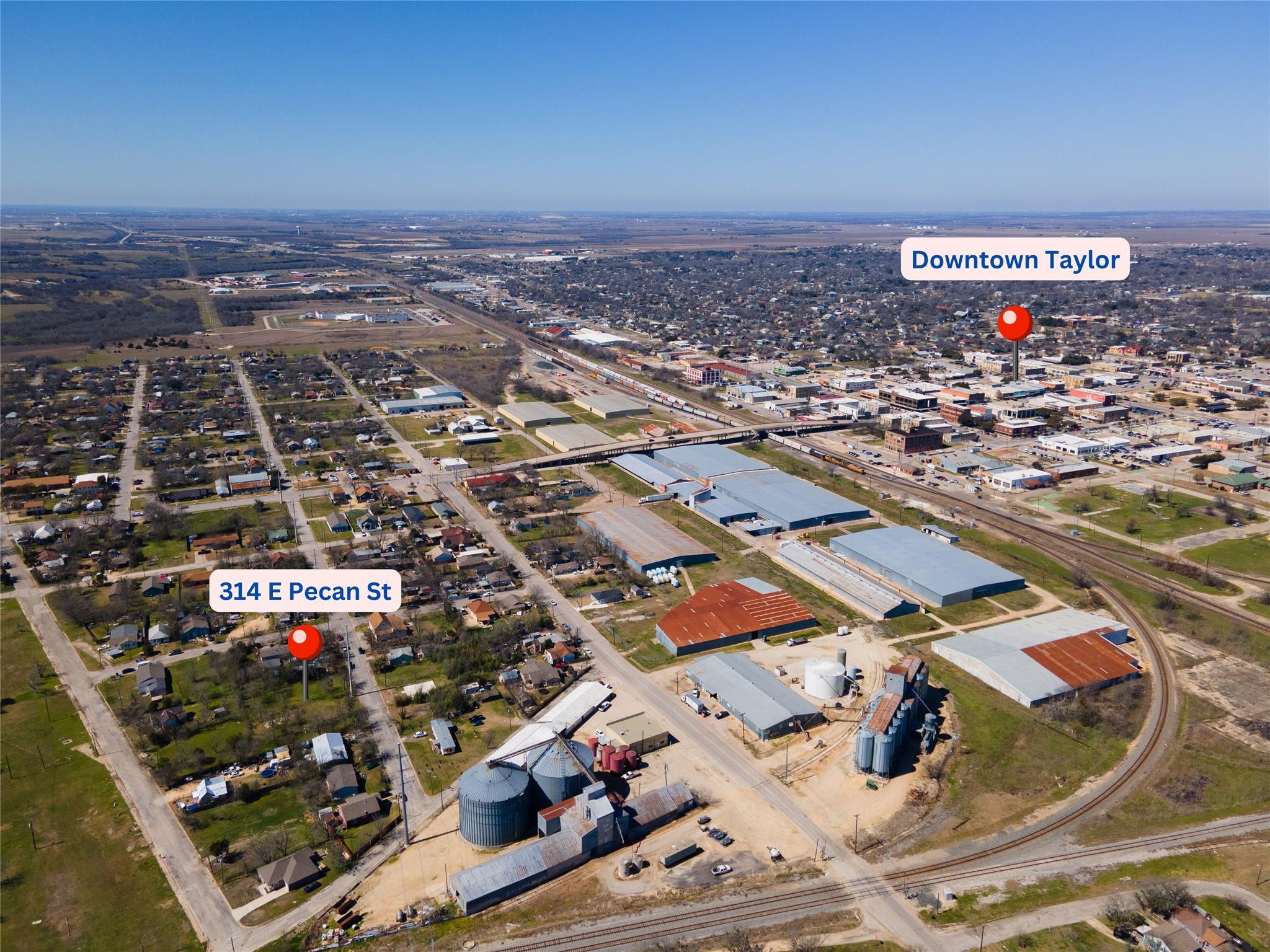 314 E Pecan St, Taylor, TX 76574