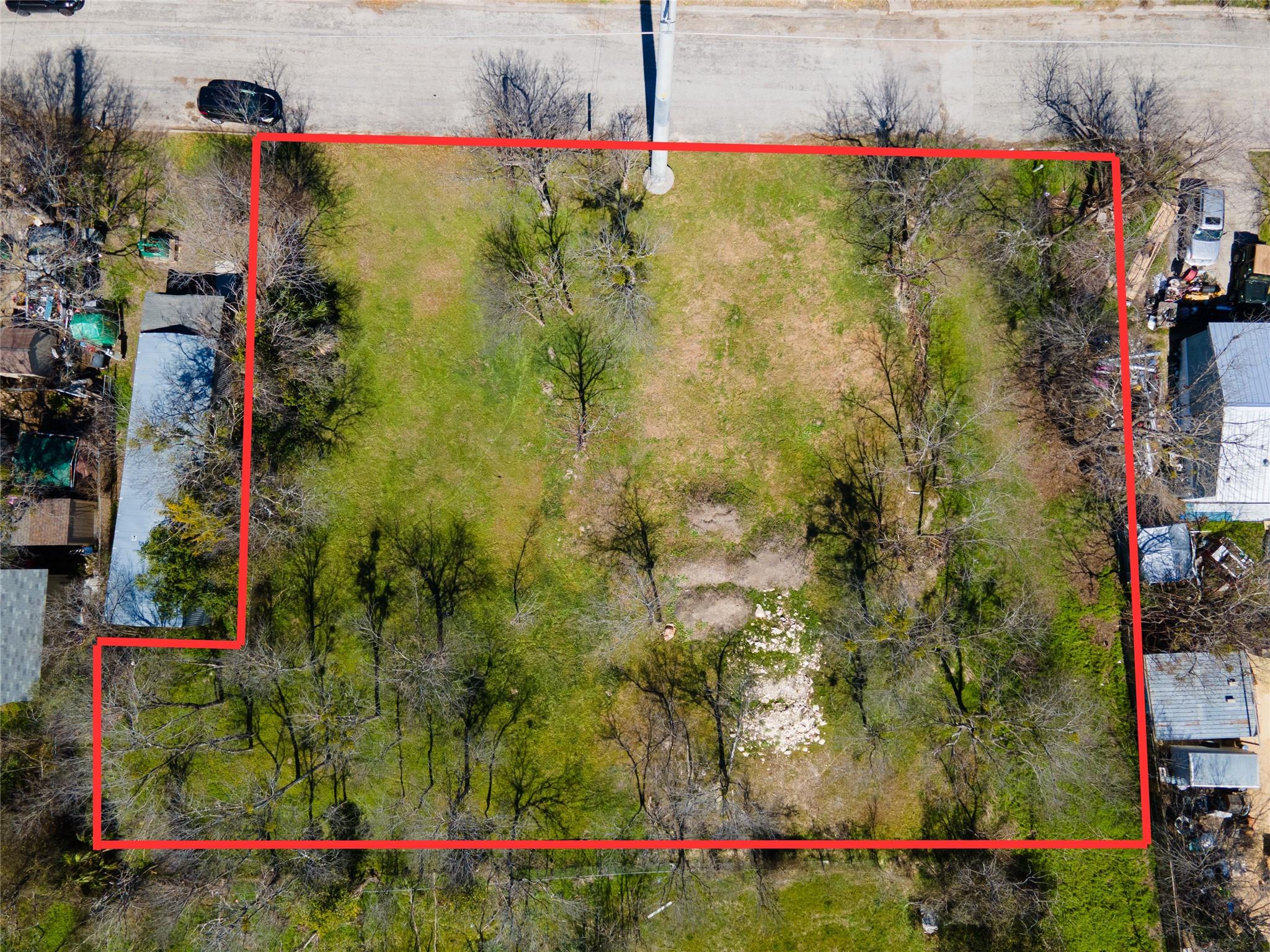 314 E Pecan St, Taylor, TX 76574