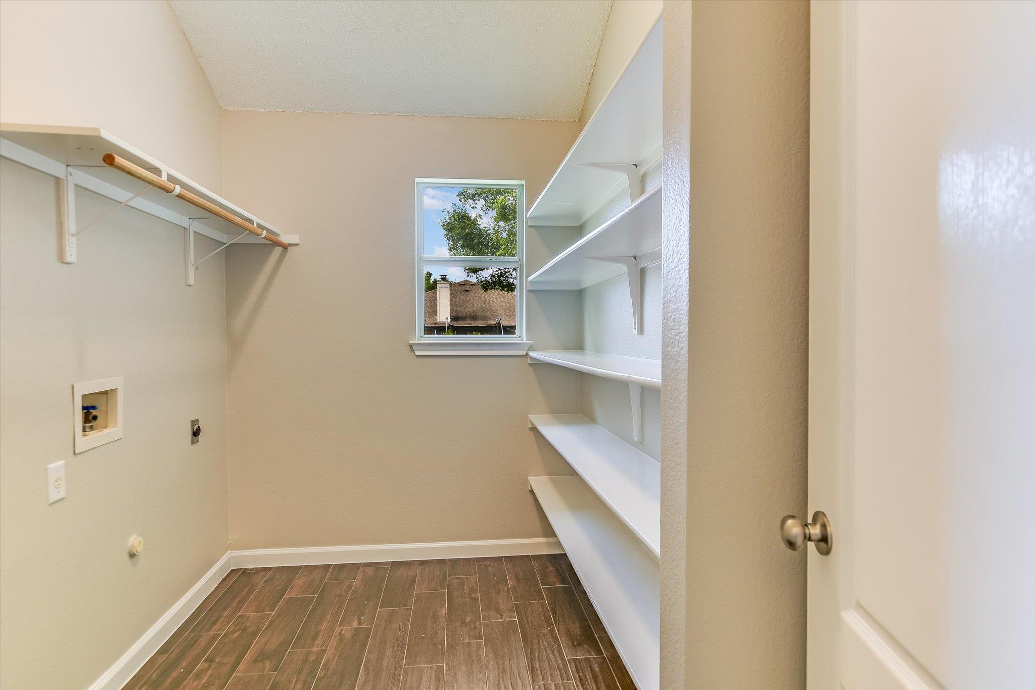 1303 Crossvine Way, Pflugerville, TX 78660