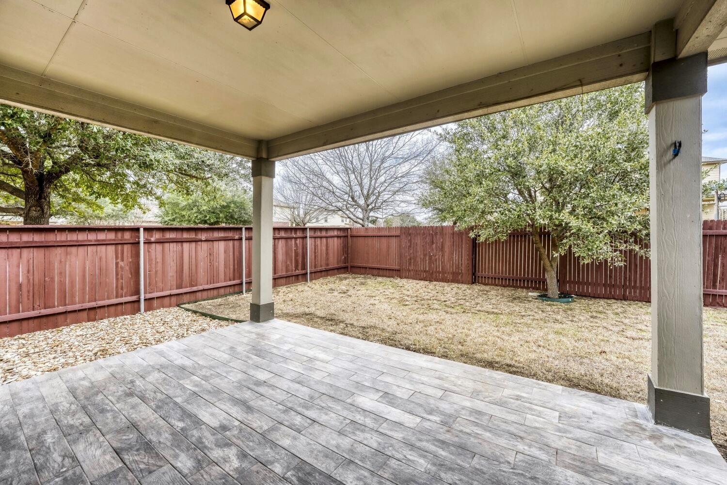 1100 Hyde Park Dr, Round Rock, TX 78665