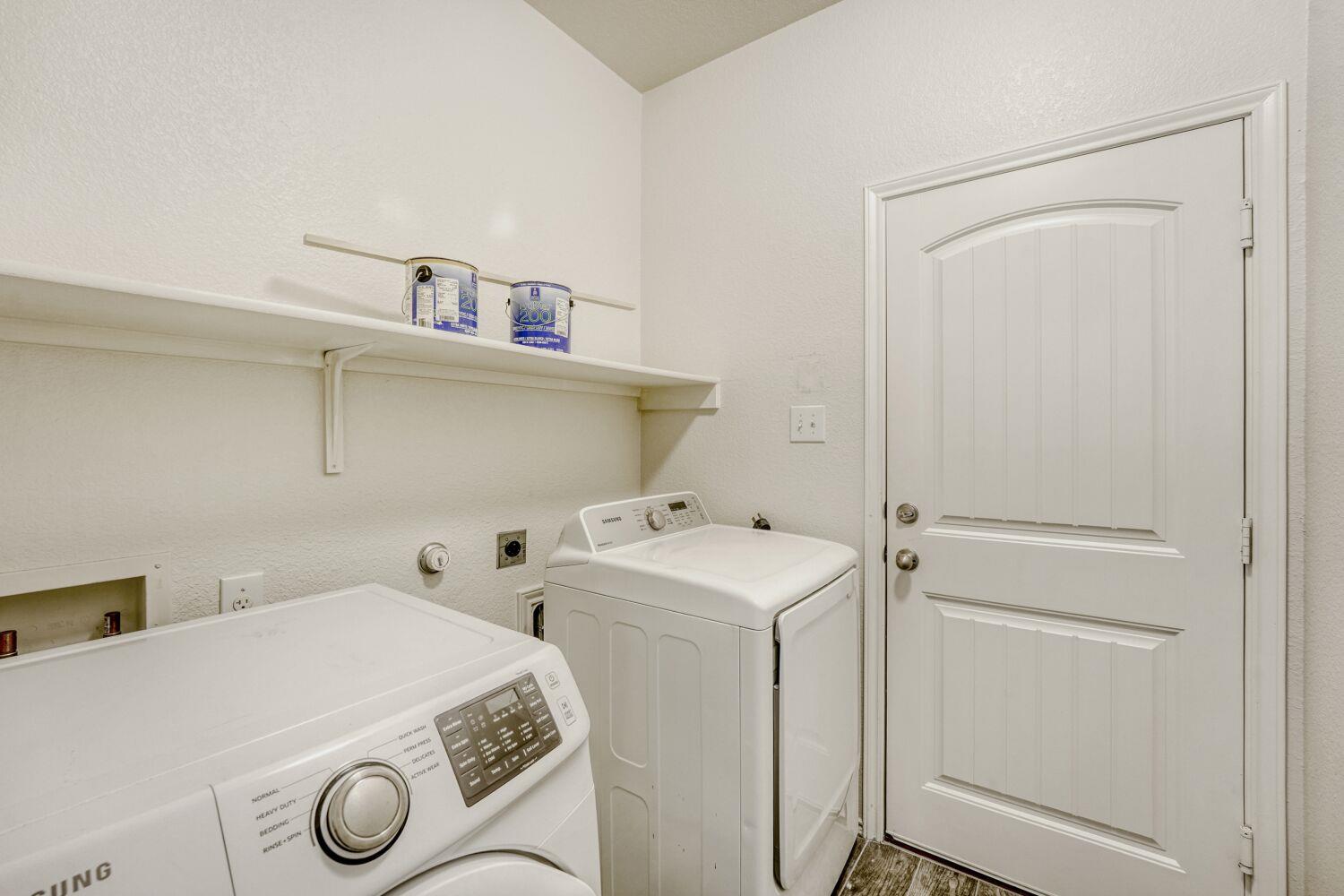 1100 Hyde Park Dr, Round Rock, TX 78665