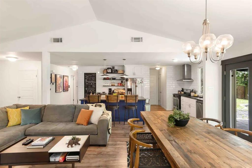 6604 Blarwood Dr, Austin, TX 78745