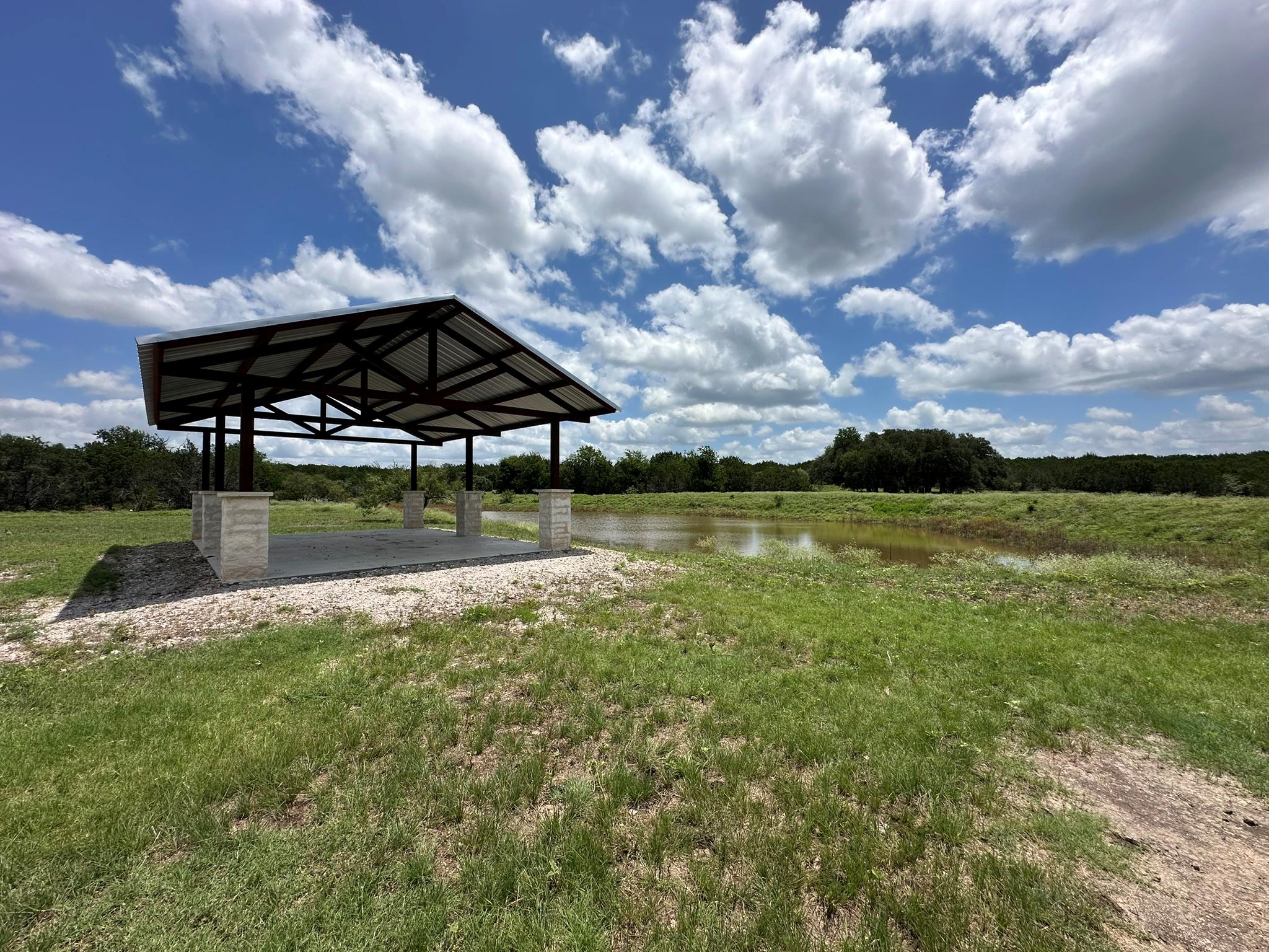 251 StarGazer Dr, Lampasas, TX 76550