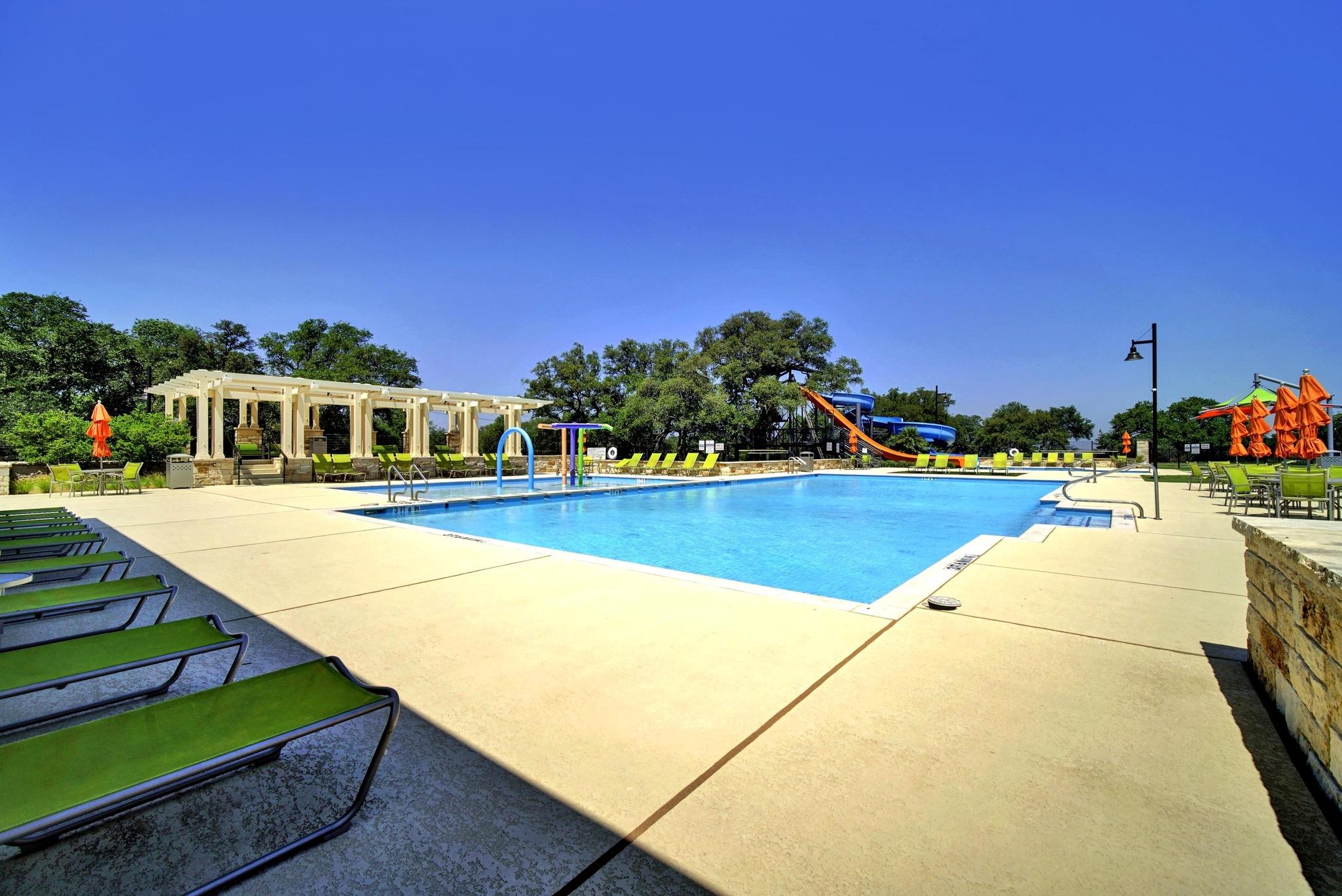 329 La Dera Dr, Liberty Hill, TX 78642