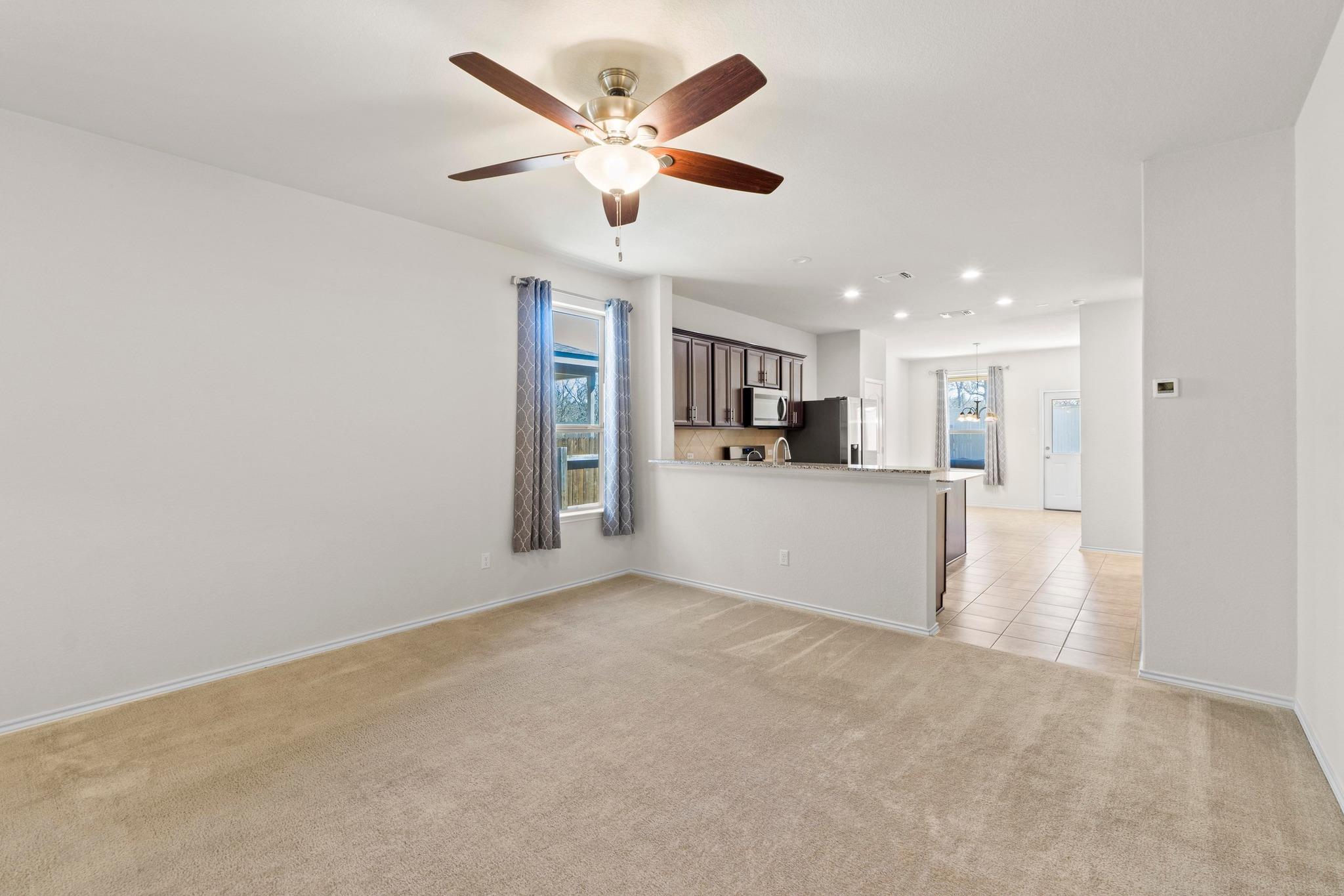 329 La Dera Dr, Liberty Hill, TX 78642