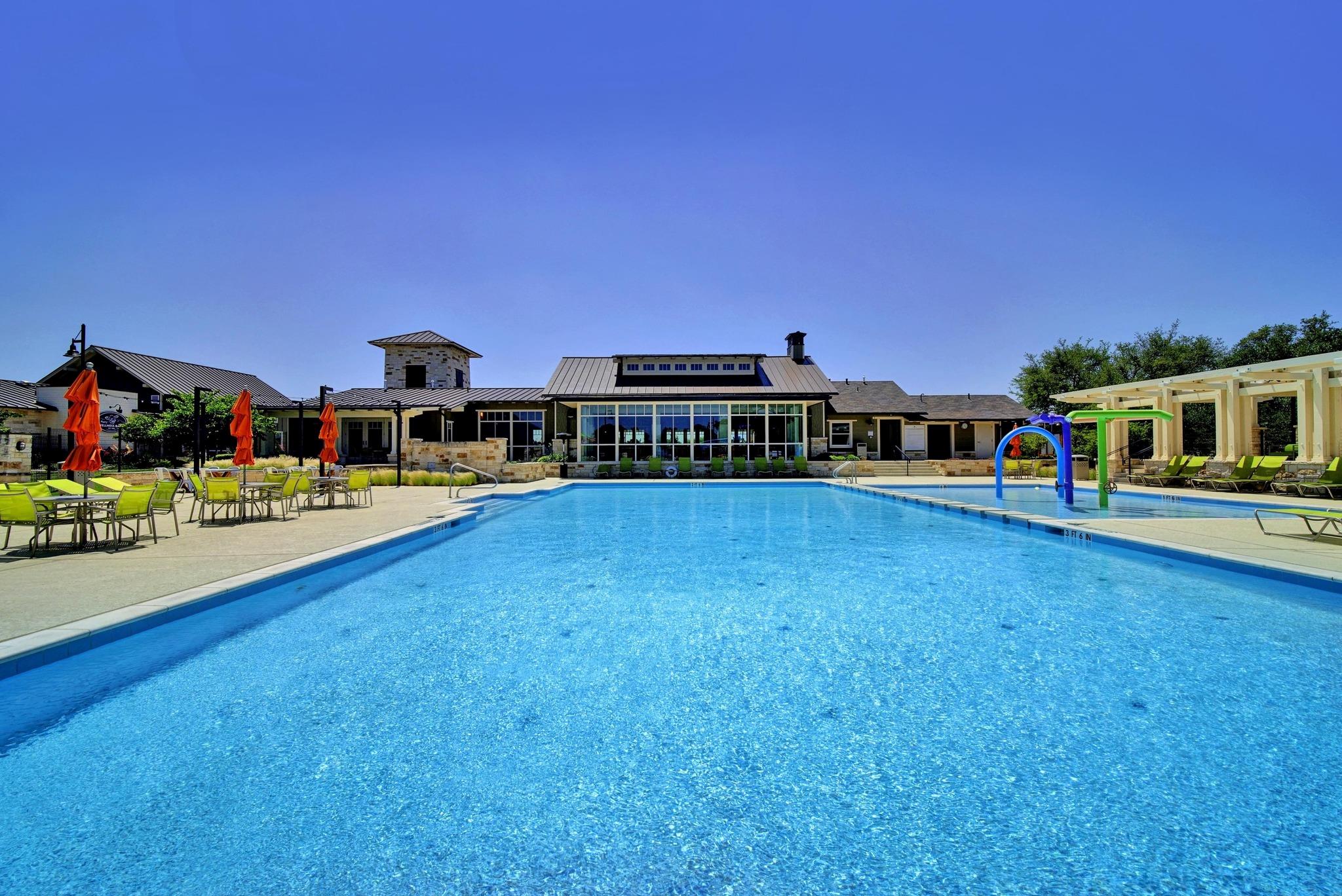 329 La Dera Dr, Liberty Hill, TX 78642