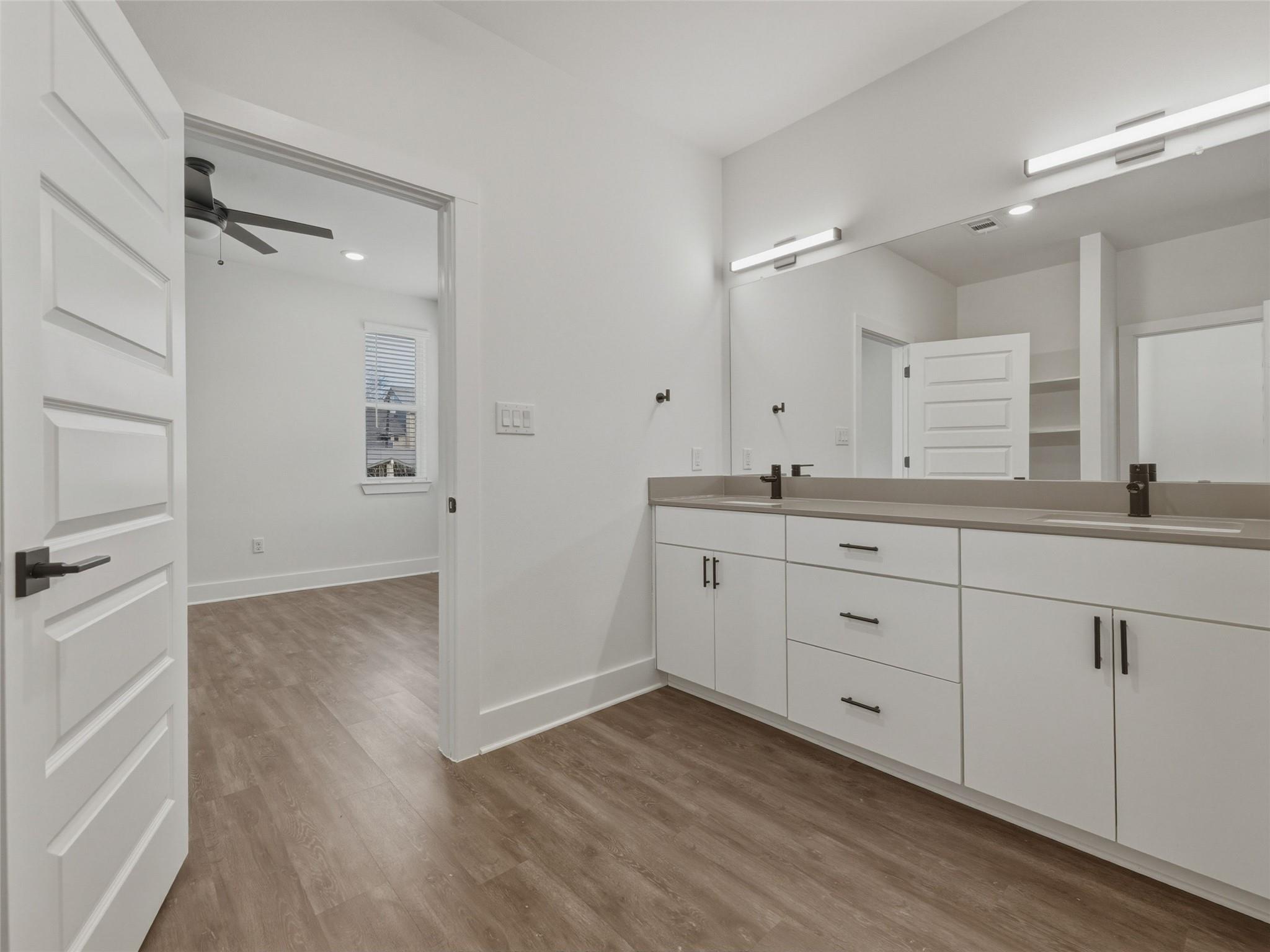 2009 Iroquois Ln, Austin, TX 78741