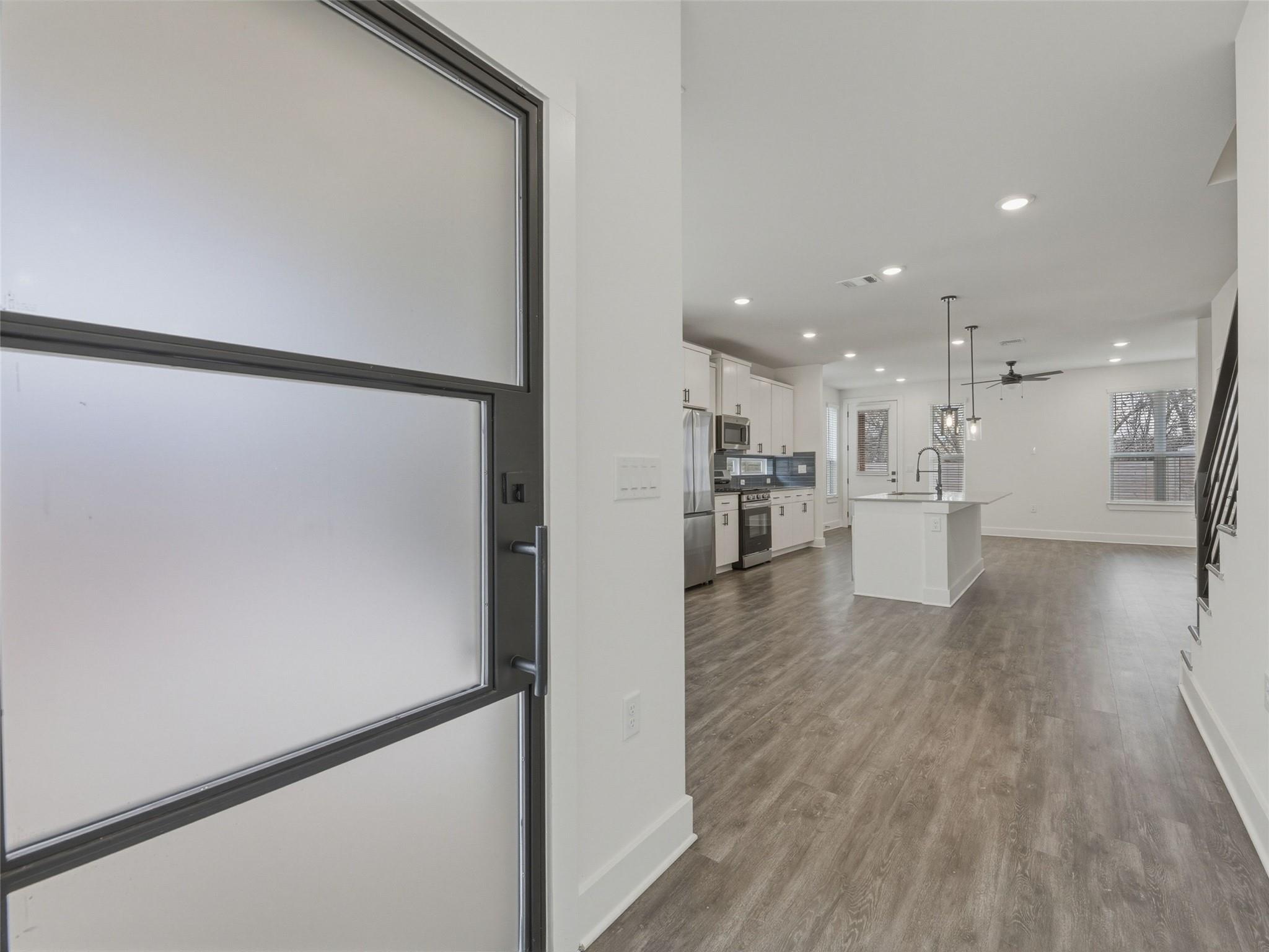 2009 Iroquois Ln, Austin, TX 78741