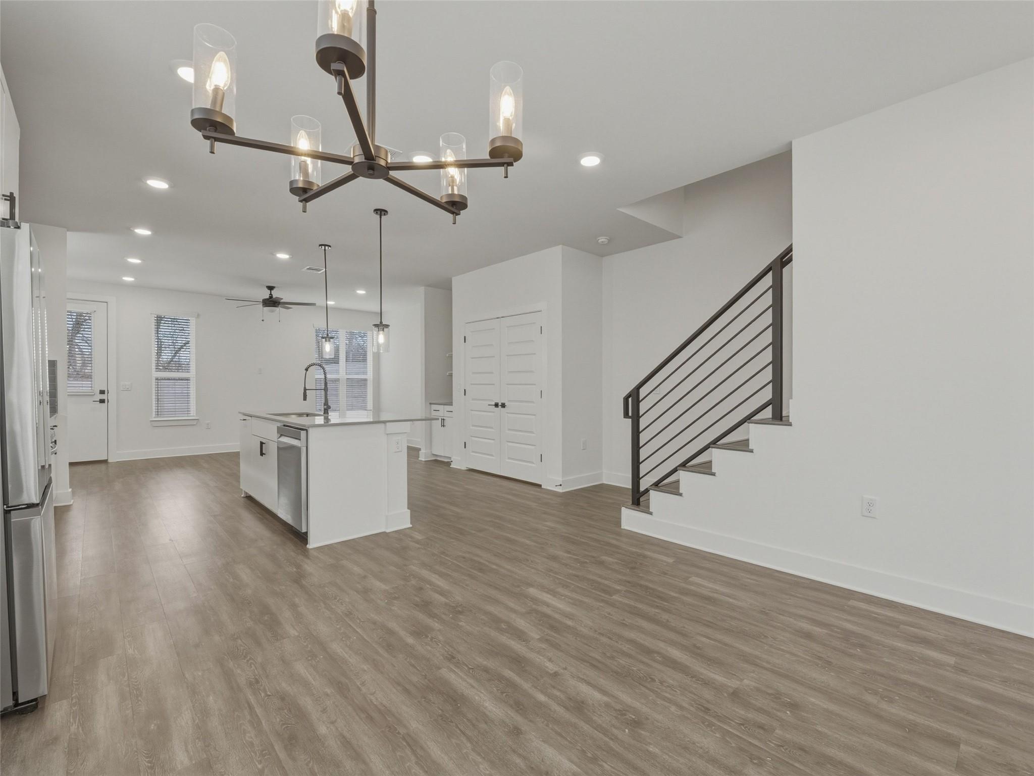 2009 Iroquois Ln, Austin, TX 78741