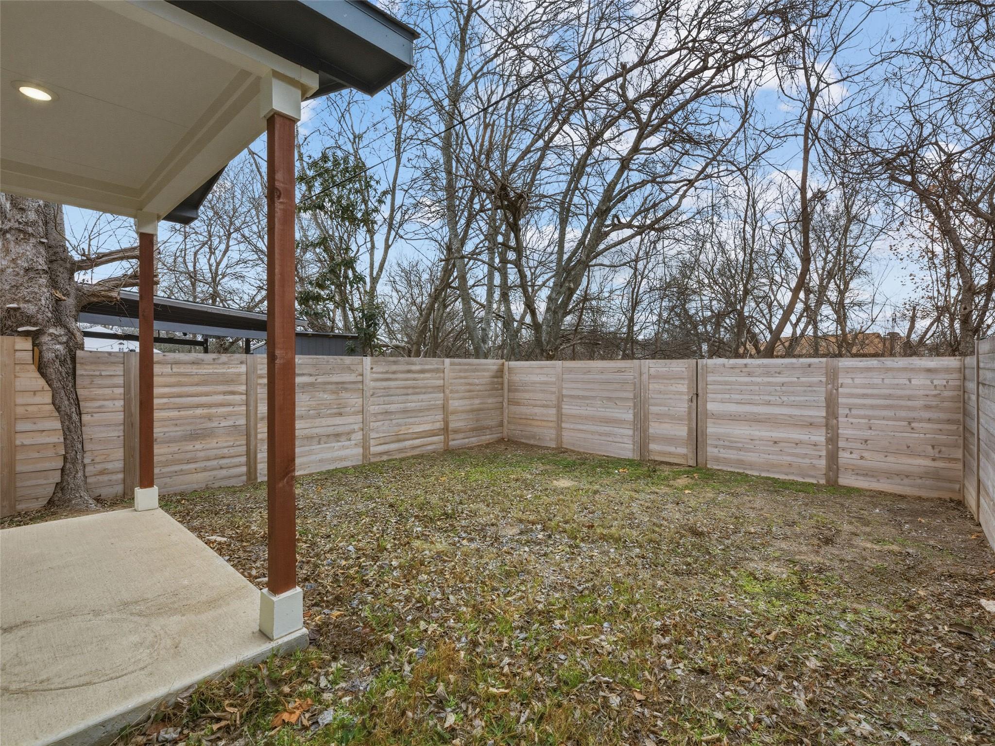 2009 Iroquois Ln, Austin, TX 78741