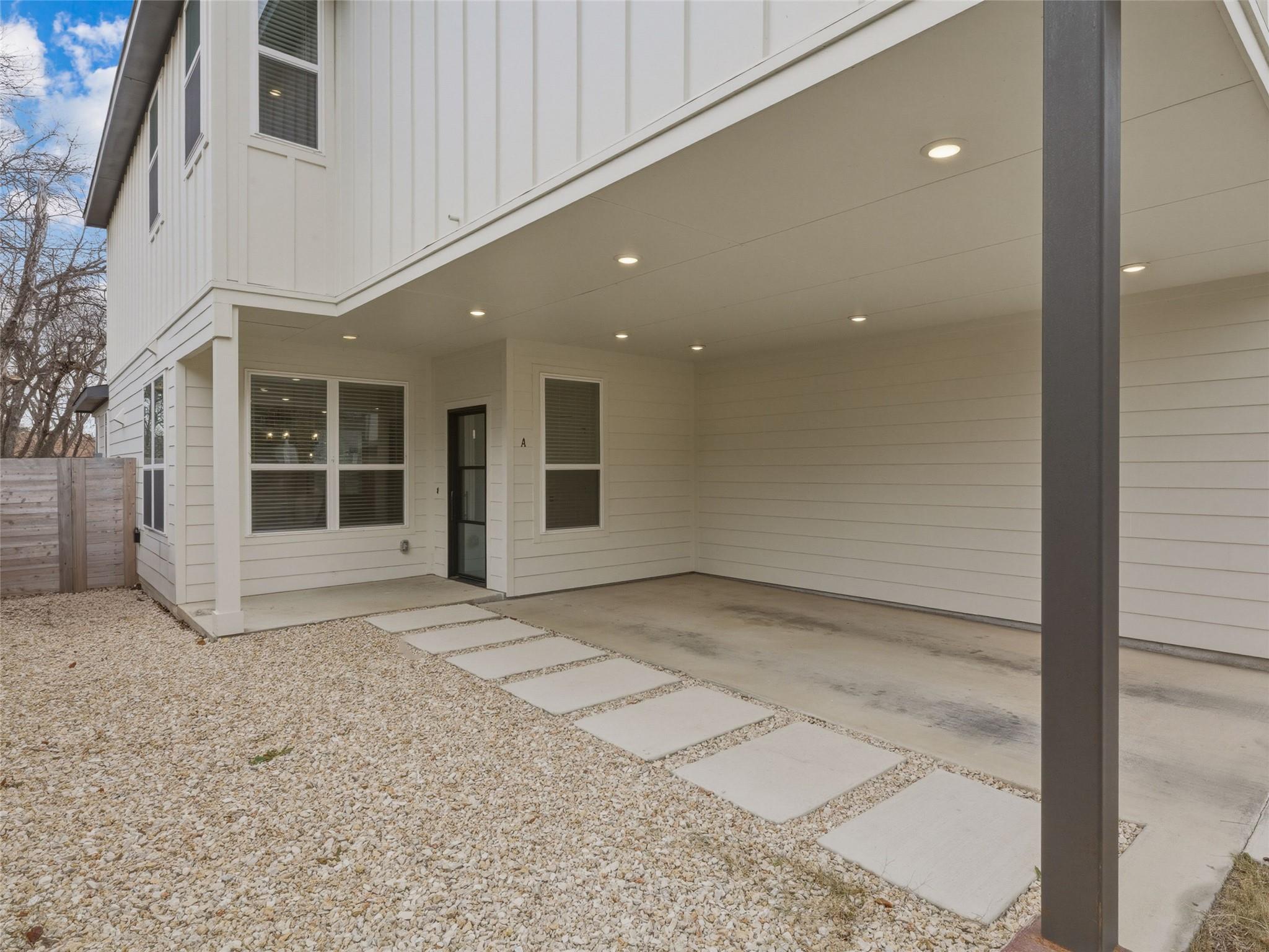 2009 Iroquois Ln, Austin, TX 78741