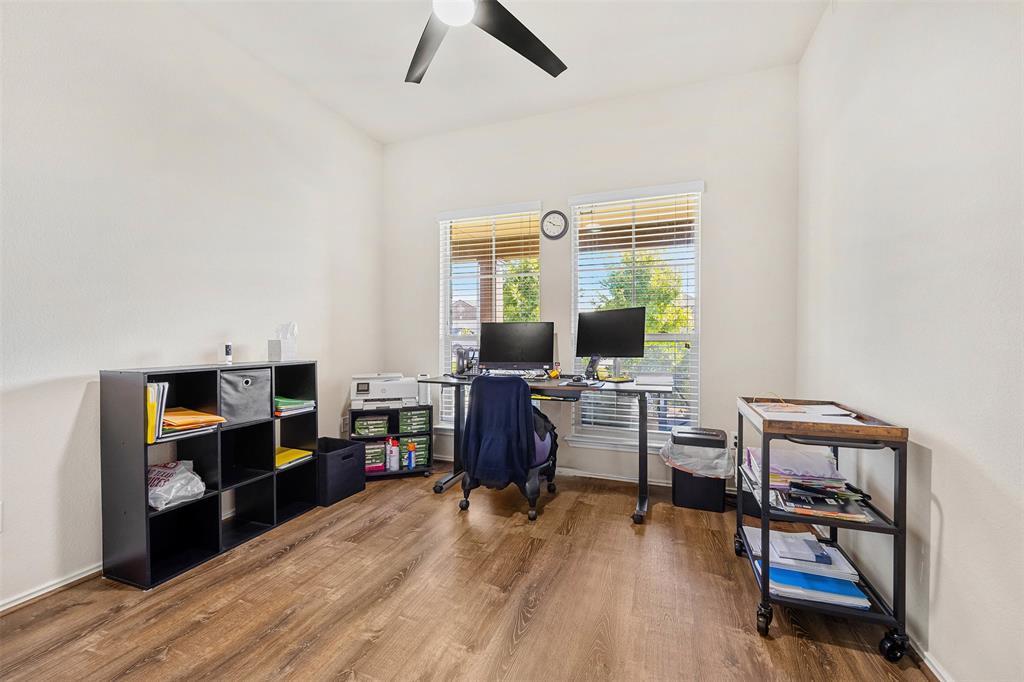 320 Ammonite Ln, Jarrell, TX 76537