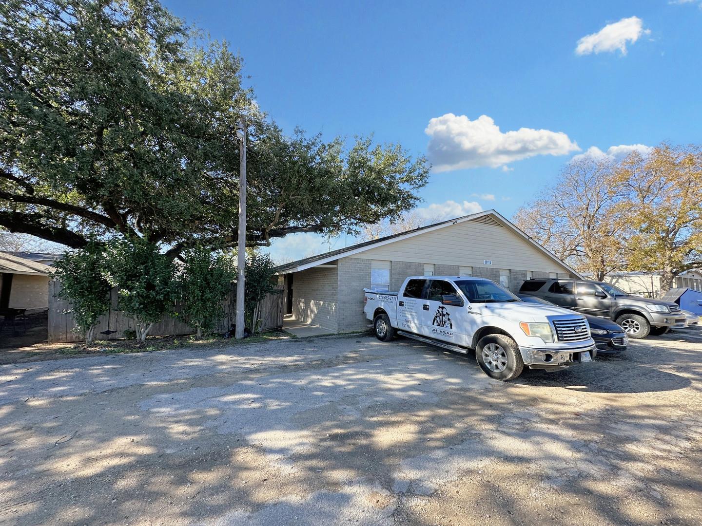 20115 San Marcos Highway # 2B, San Marcos, TX 78666