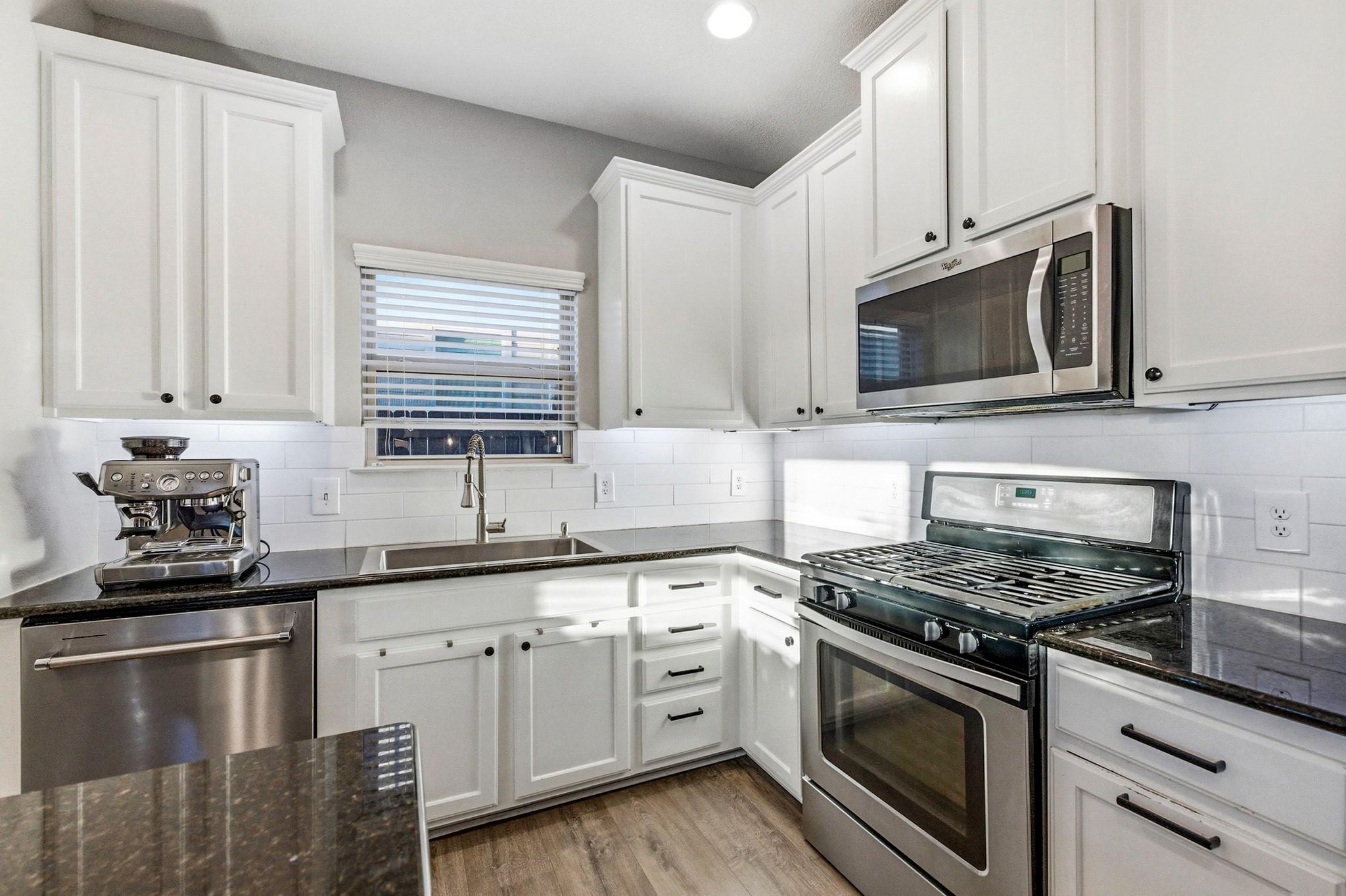 9512 Tanager Way # 112, Austin, TX 78748