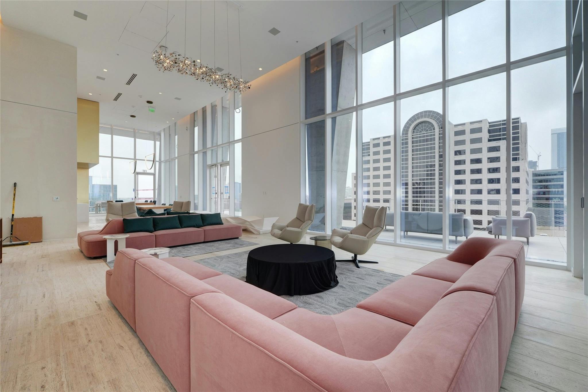 313 W 17th St # 1503, Austin, TX 78701