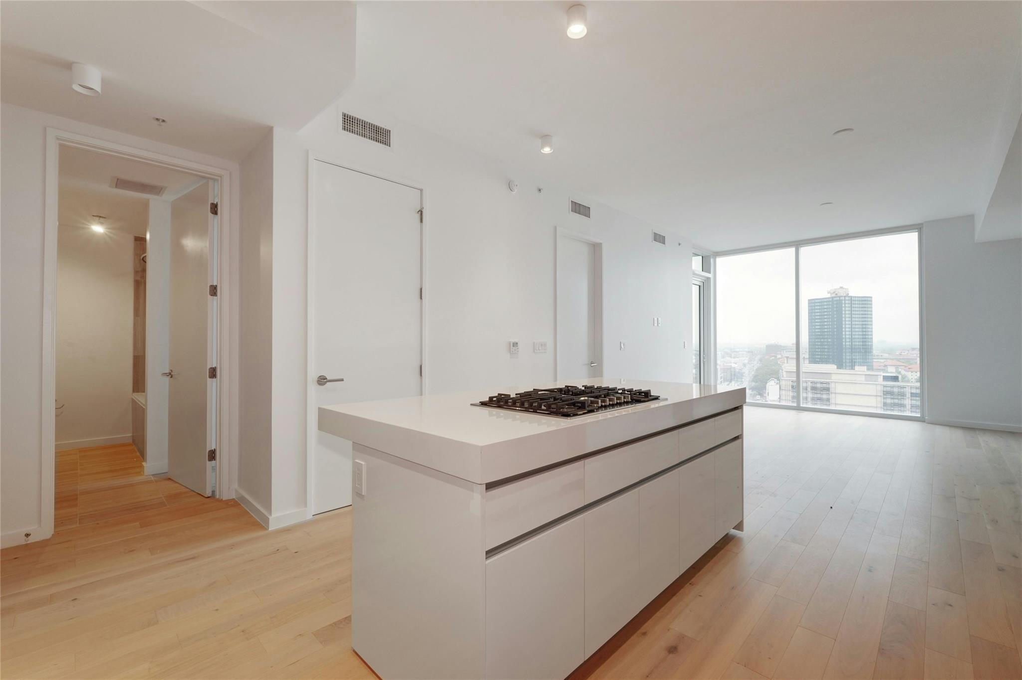 313 W 17th St # 1503, Austin, TX 78701