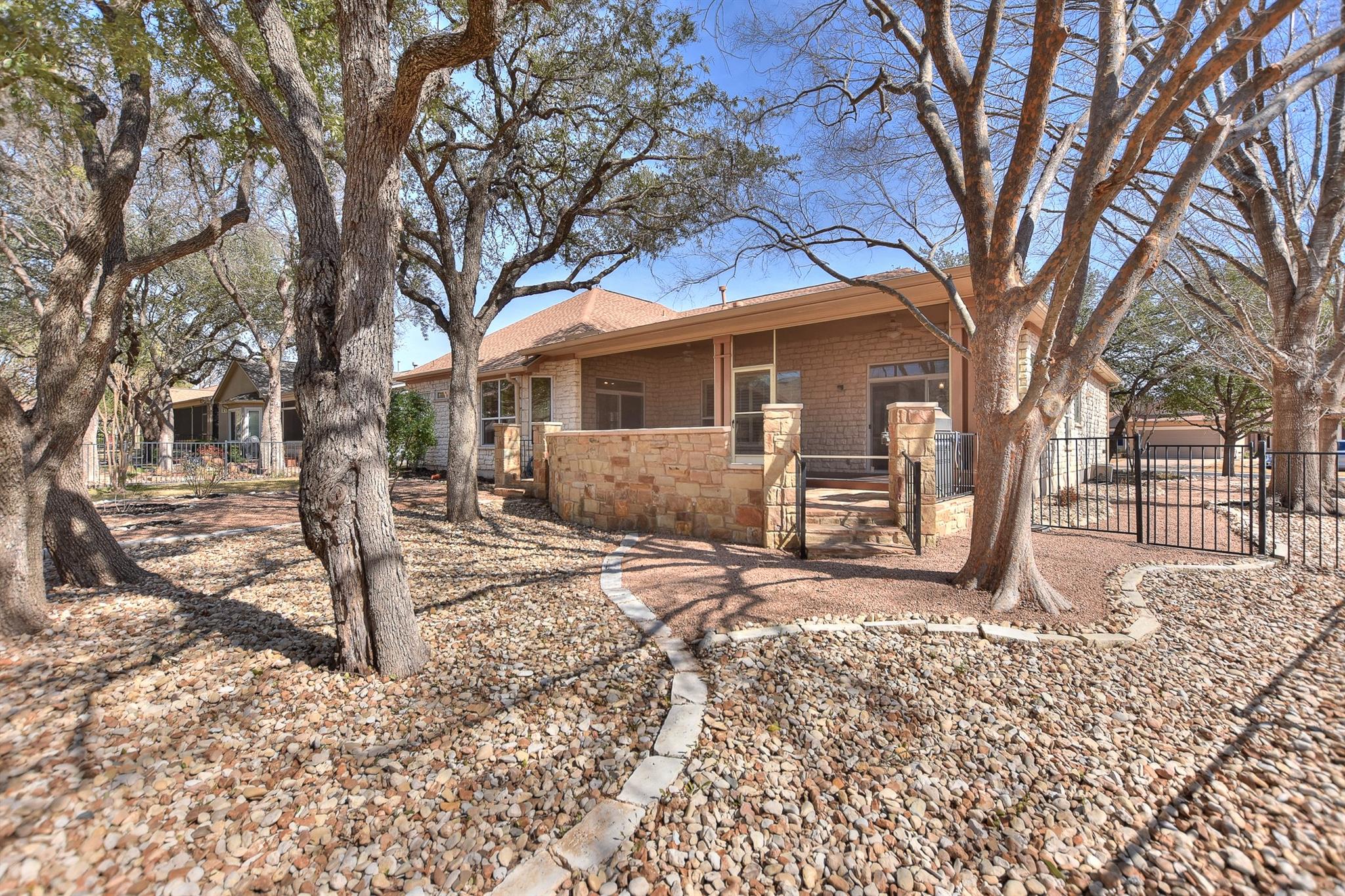 106 Longhorn Trl, Georgetown, TX 78633