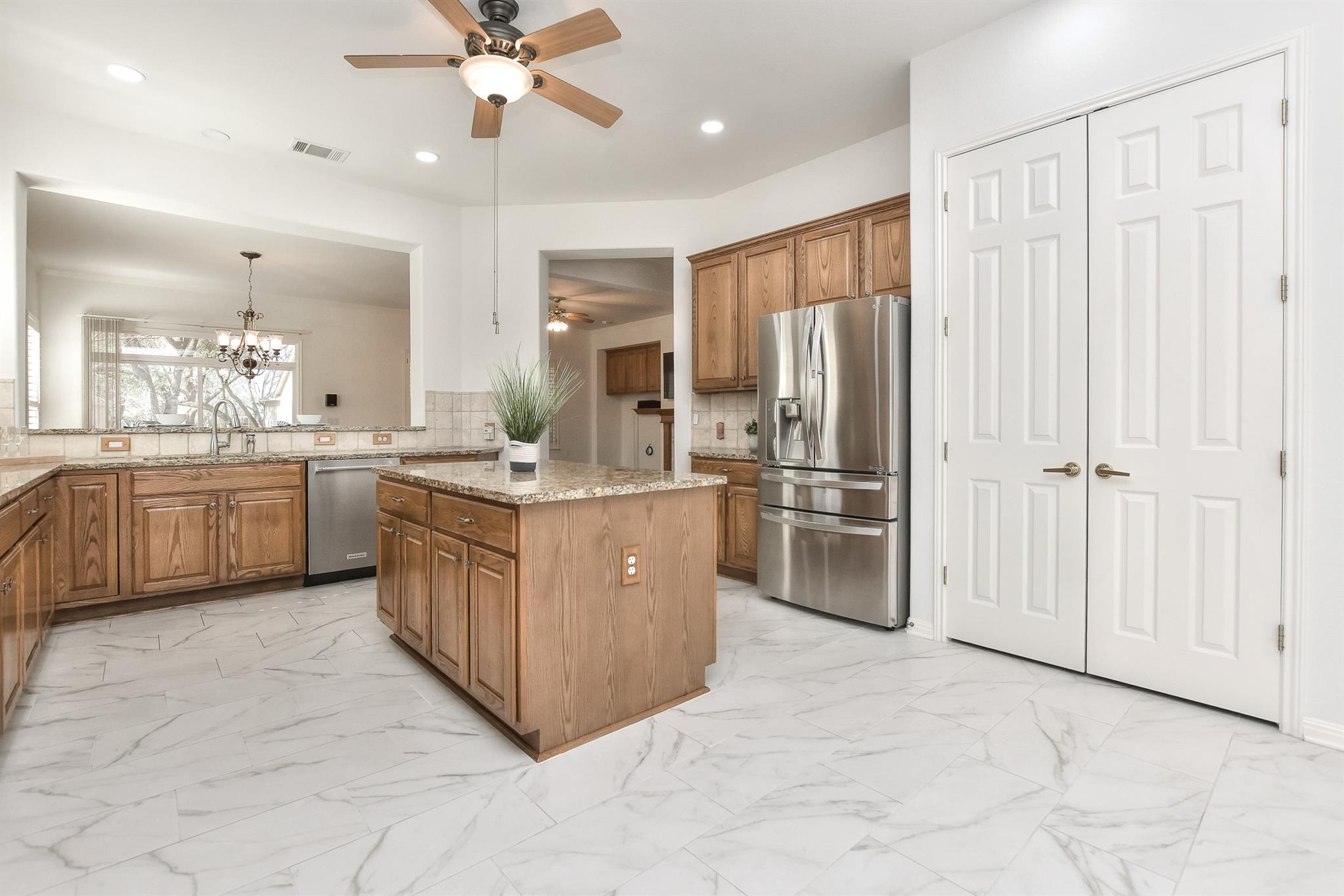 106 Longhorn Trl, Georgetown, TX 78633