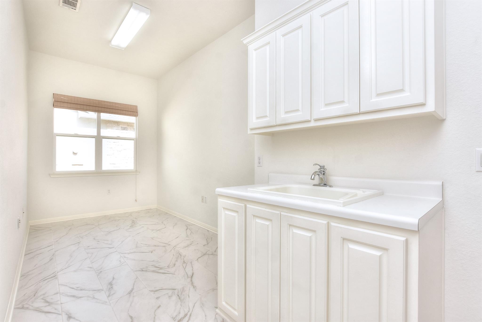 106 Longhorn Trl, Georgetown, TX 78633