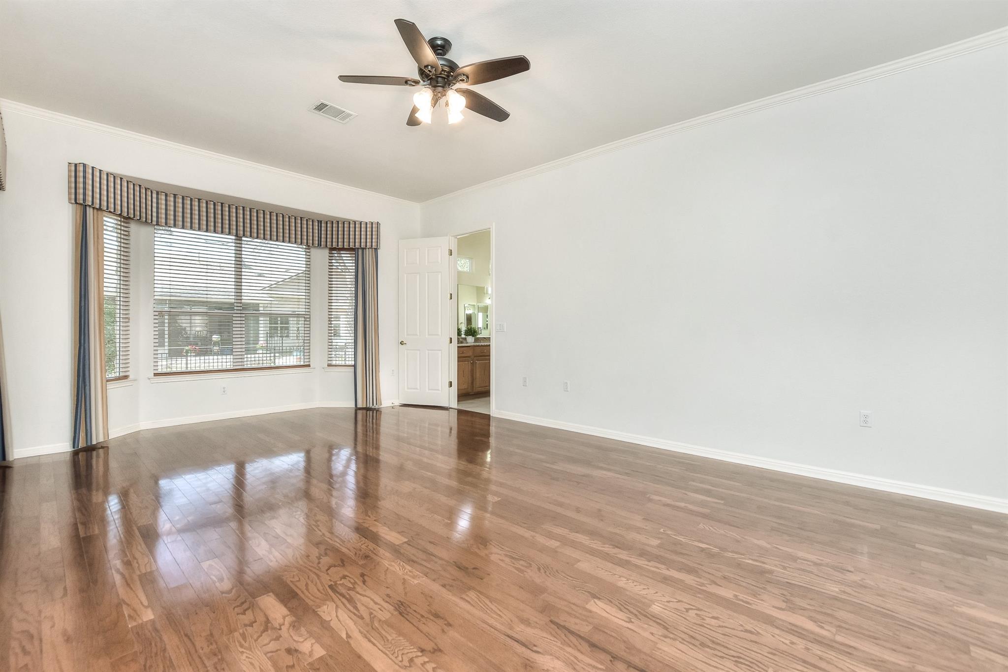 106 Longhorn Trl, Georgetown, TX 78633
