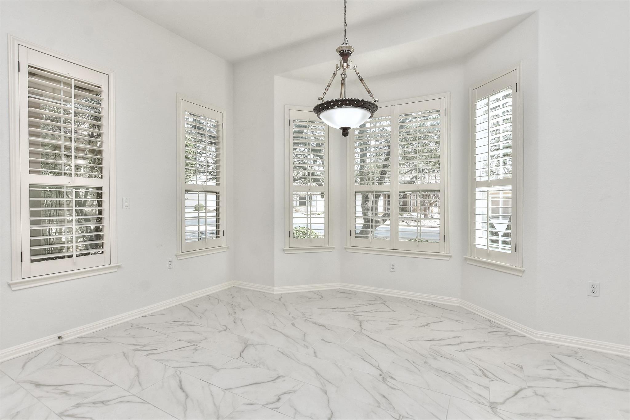 106 Longhorn Trl, Georgetown, TX 78633